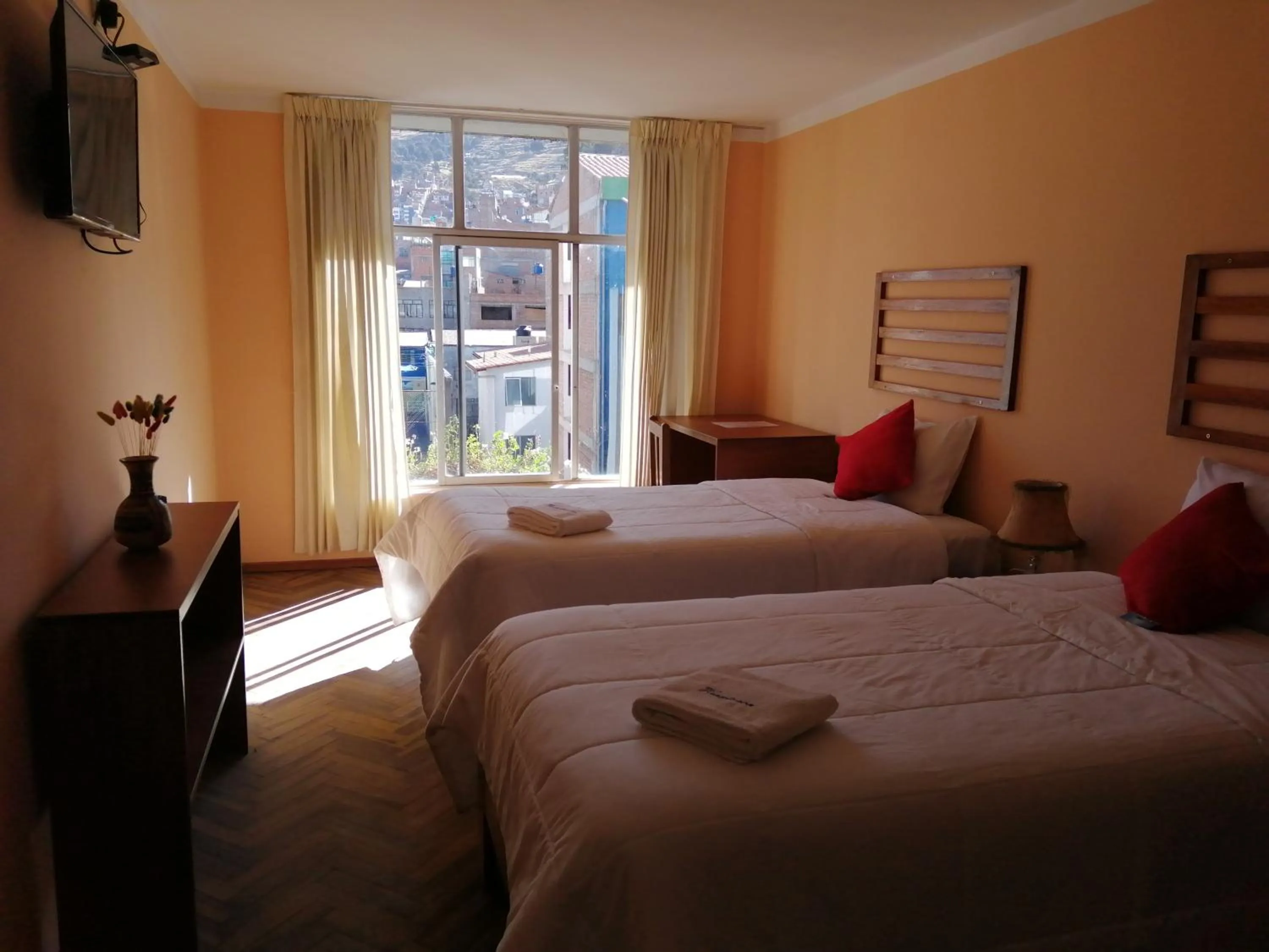 Twin Room - single occupancy in Huaytusive Inn Hotel