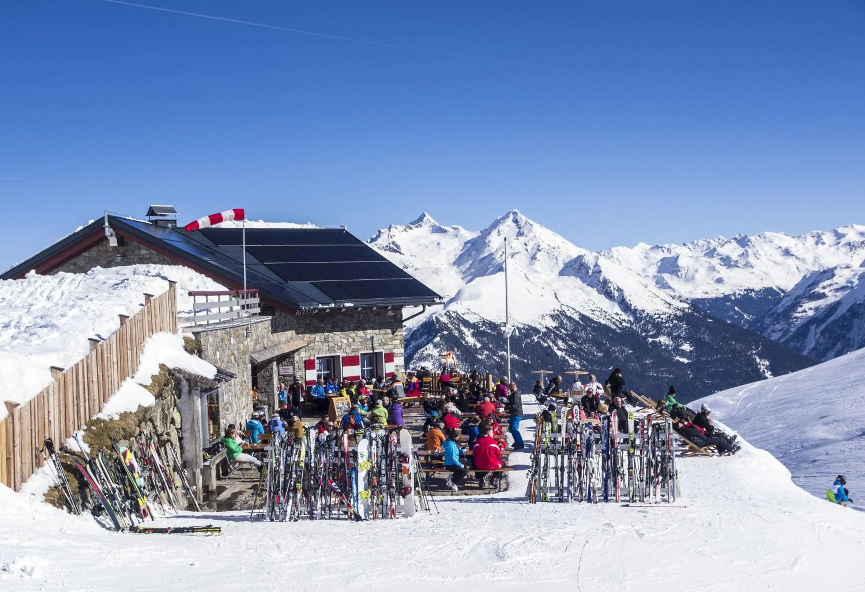 Skiing in Aparthotel Panorama