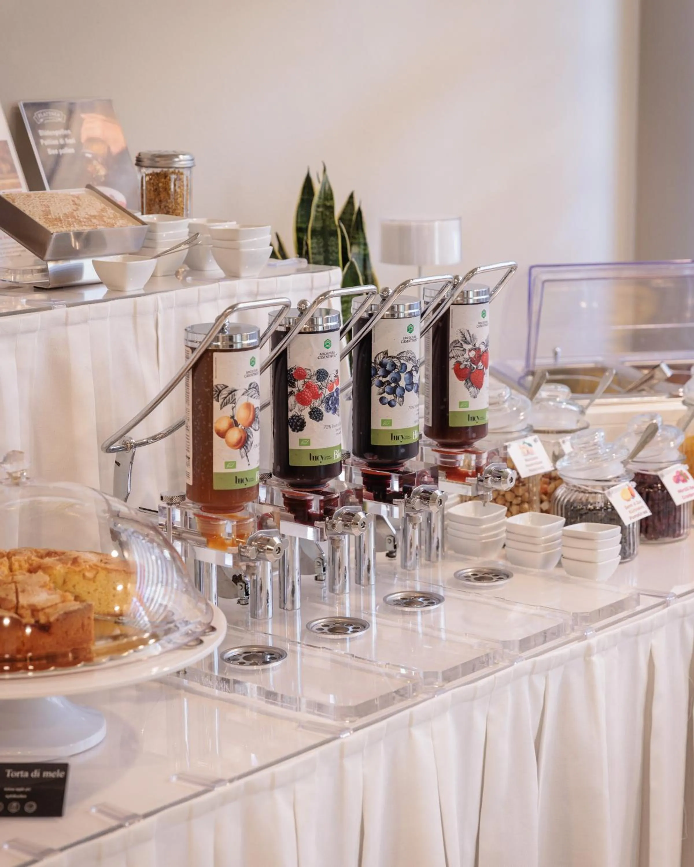 Breakfast in Hotel Nina