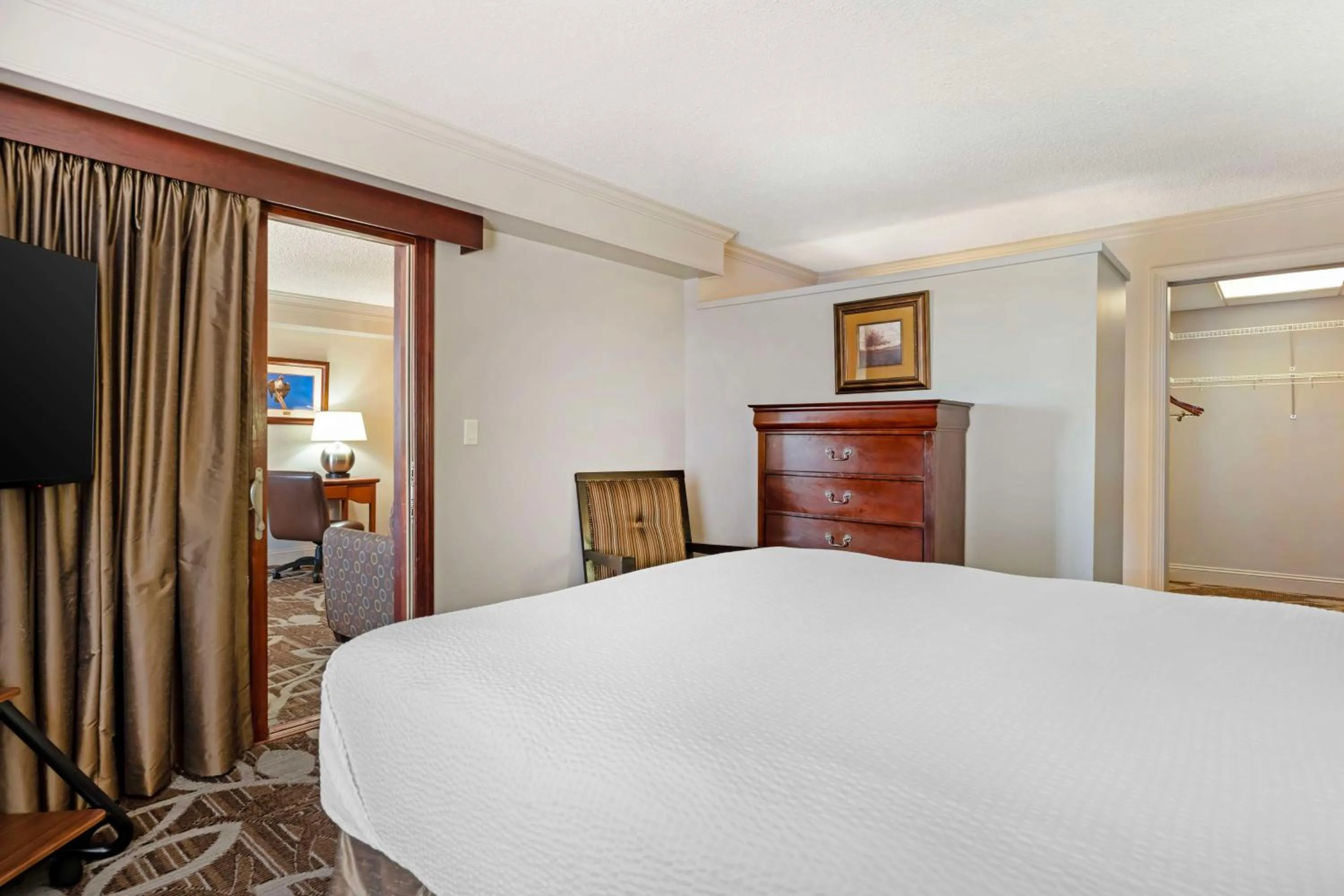 Bedroom, Bed in Best Western Plus Mid Nebraska Inn & Suites