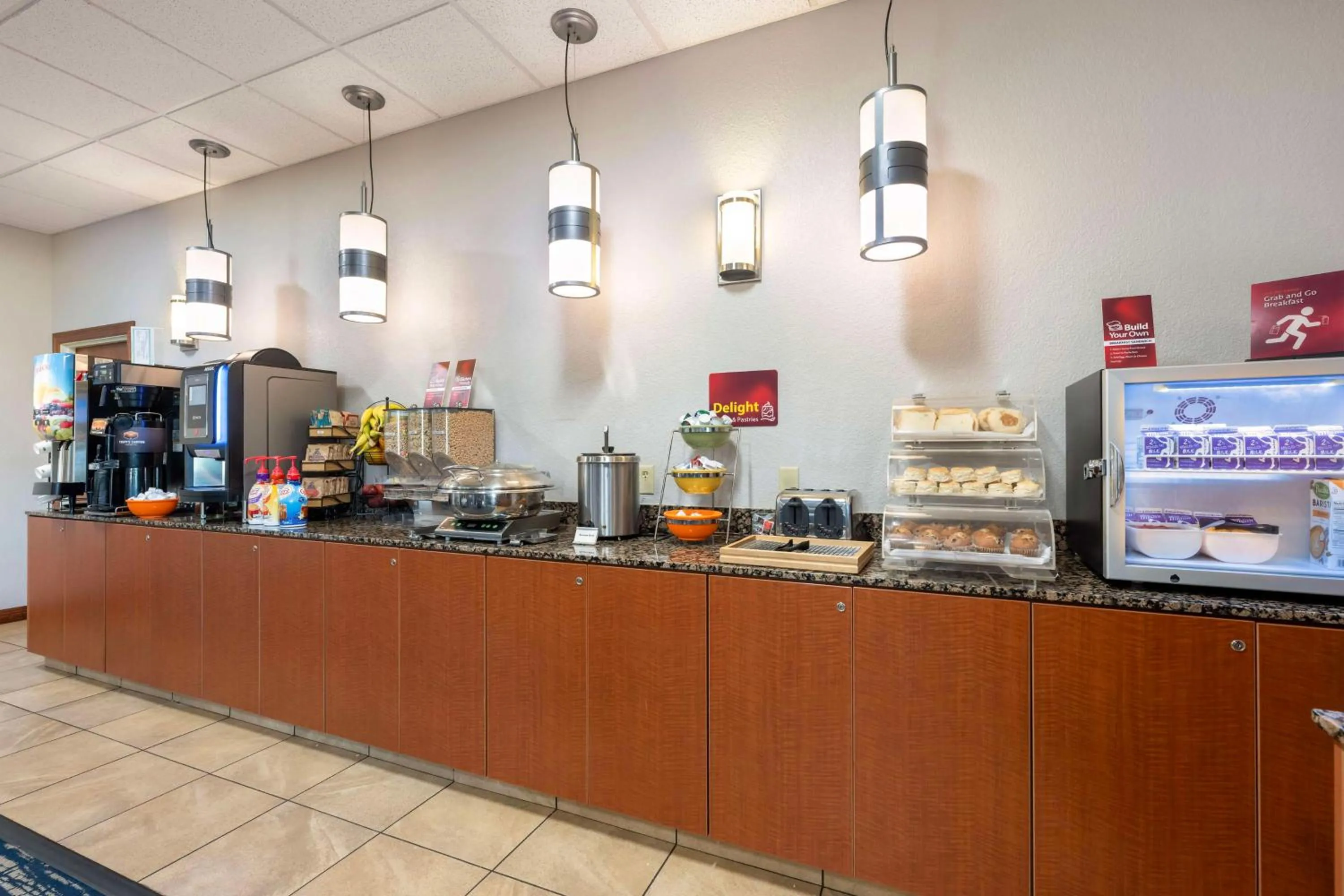 Breakfast in Best Western Plus Mid Nebraska Inn & Suites