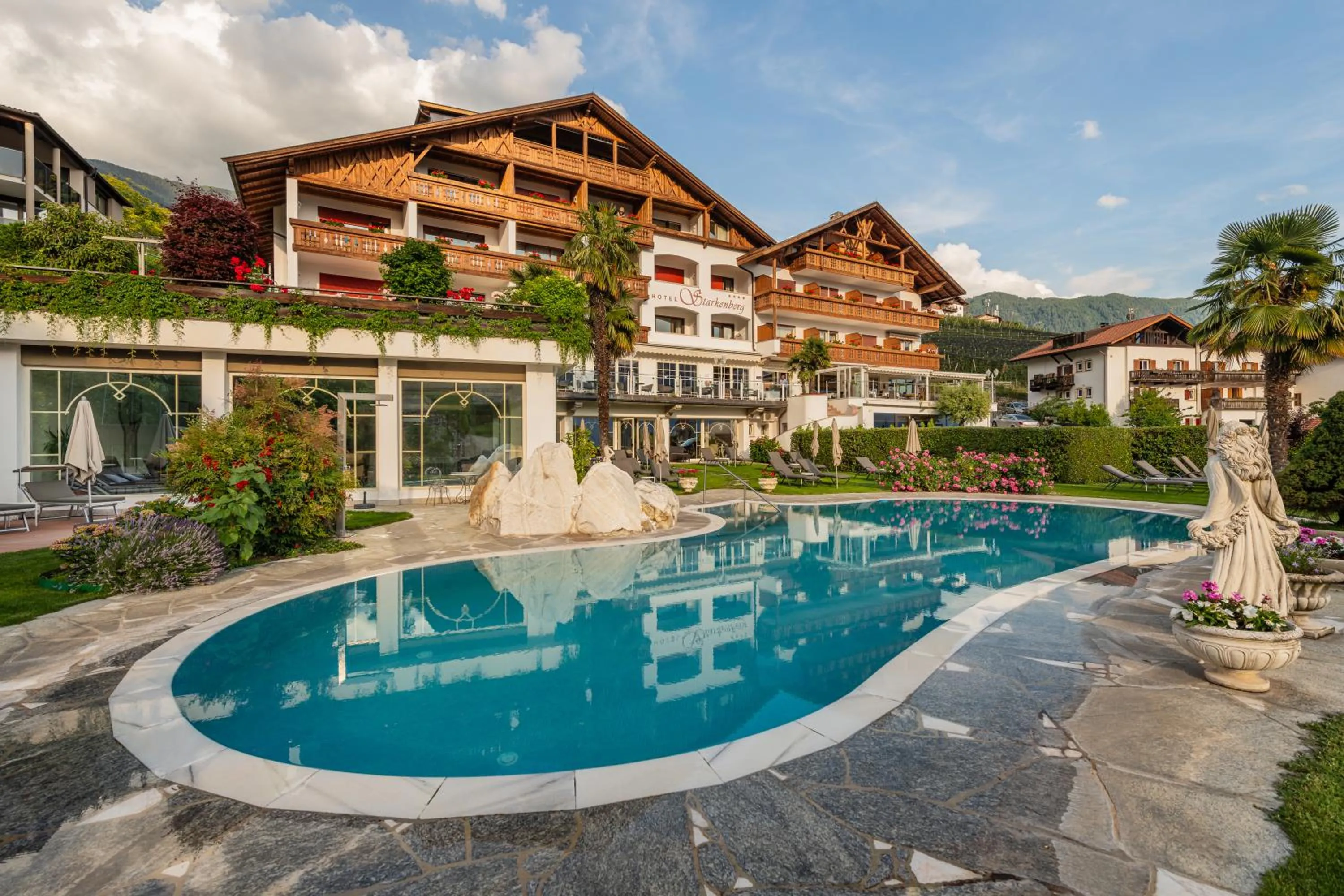 Property building in Hotel Starkenberg