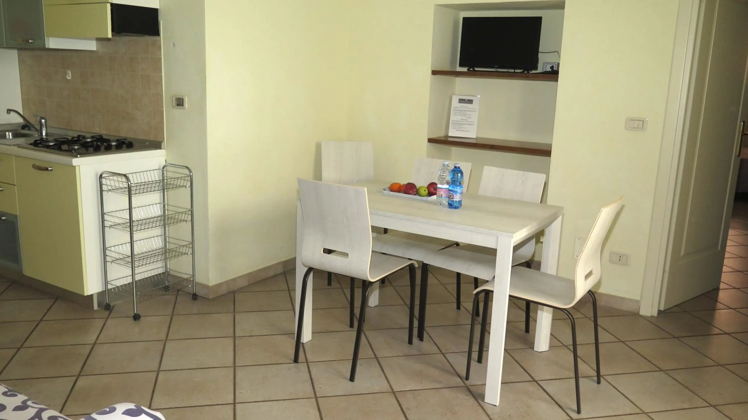 Kitchen or kitchenette in Residenza Turistico Alberghiera Corallo