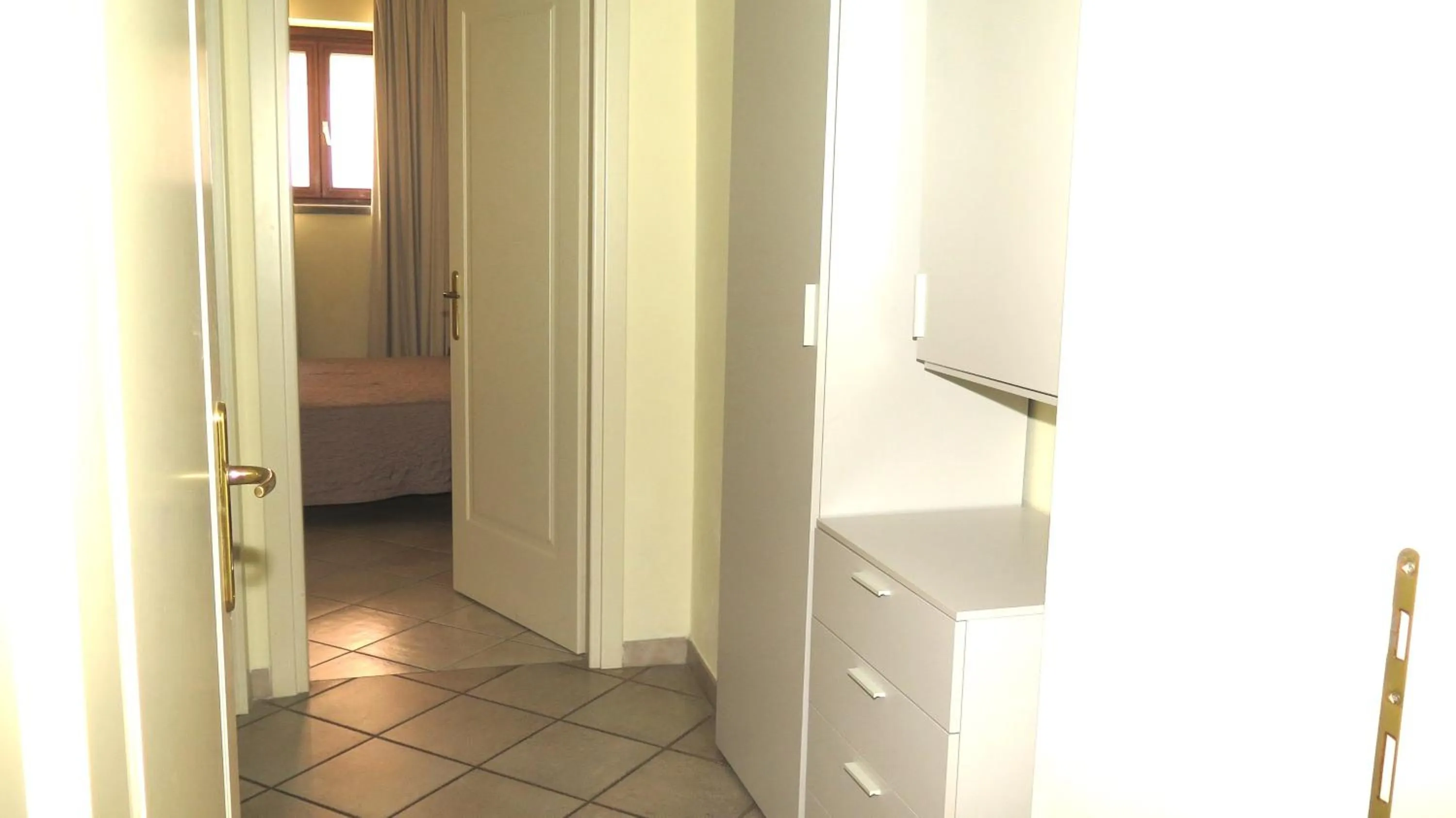 wardrobe in Residenza Turistico Alberghiera Corallo