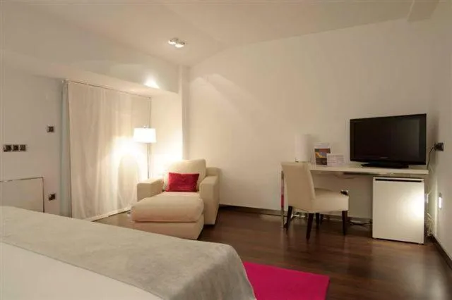 Photo of the whole room, Bed in San Ramón del Somontano