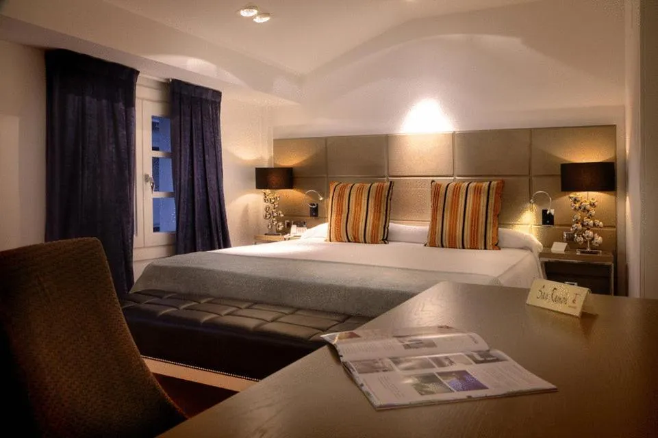 Photo of the whole room, Bed in San Ramón del Somontano