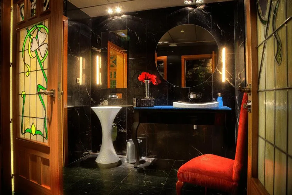 Bathroom in San Ramón del Somontano