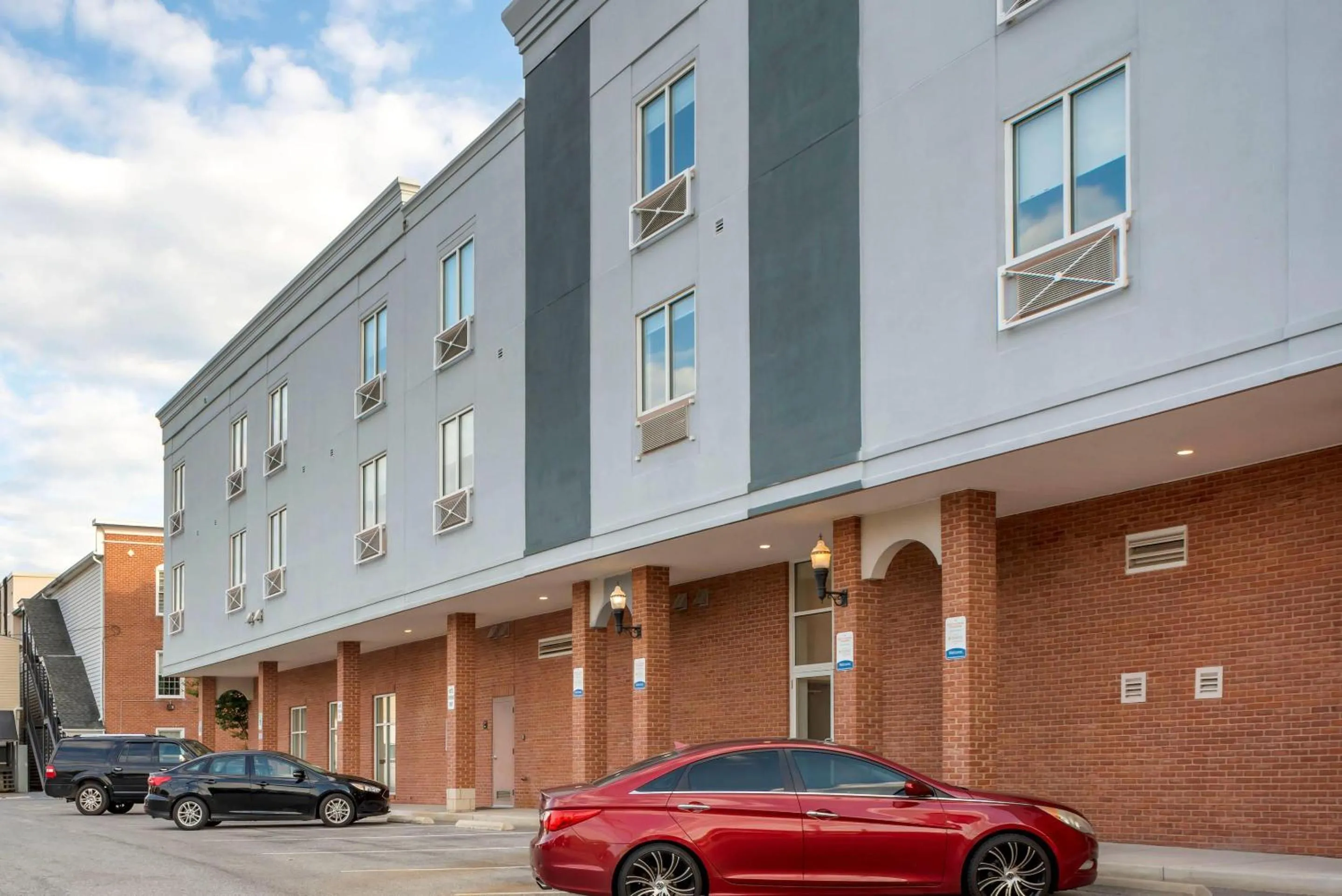 Property building in The Inn at Leonardtown, an Ascend Collection Hotel