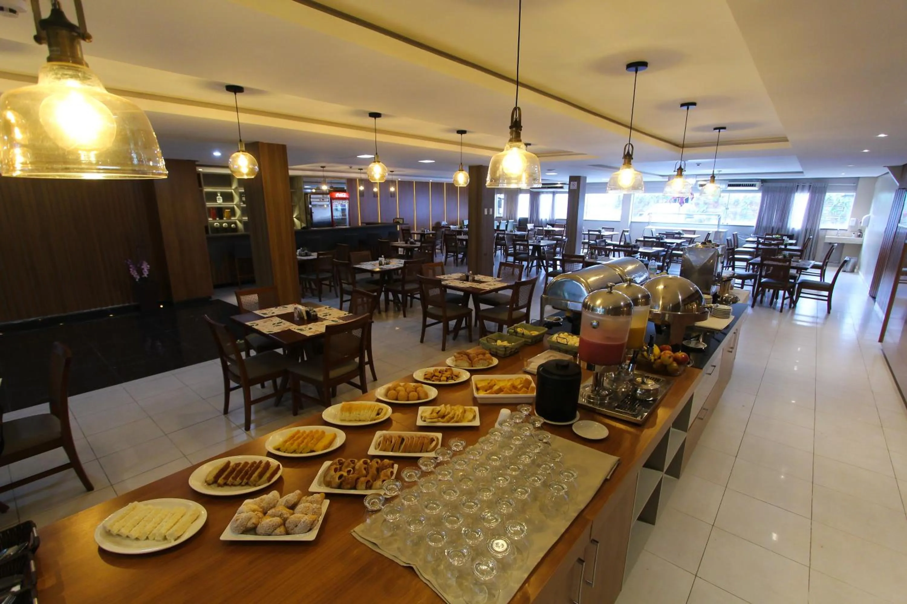 Food and drinks in Golden Ville Hotel