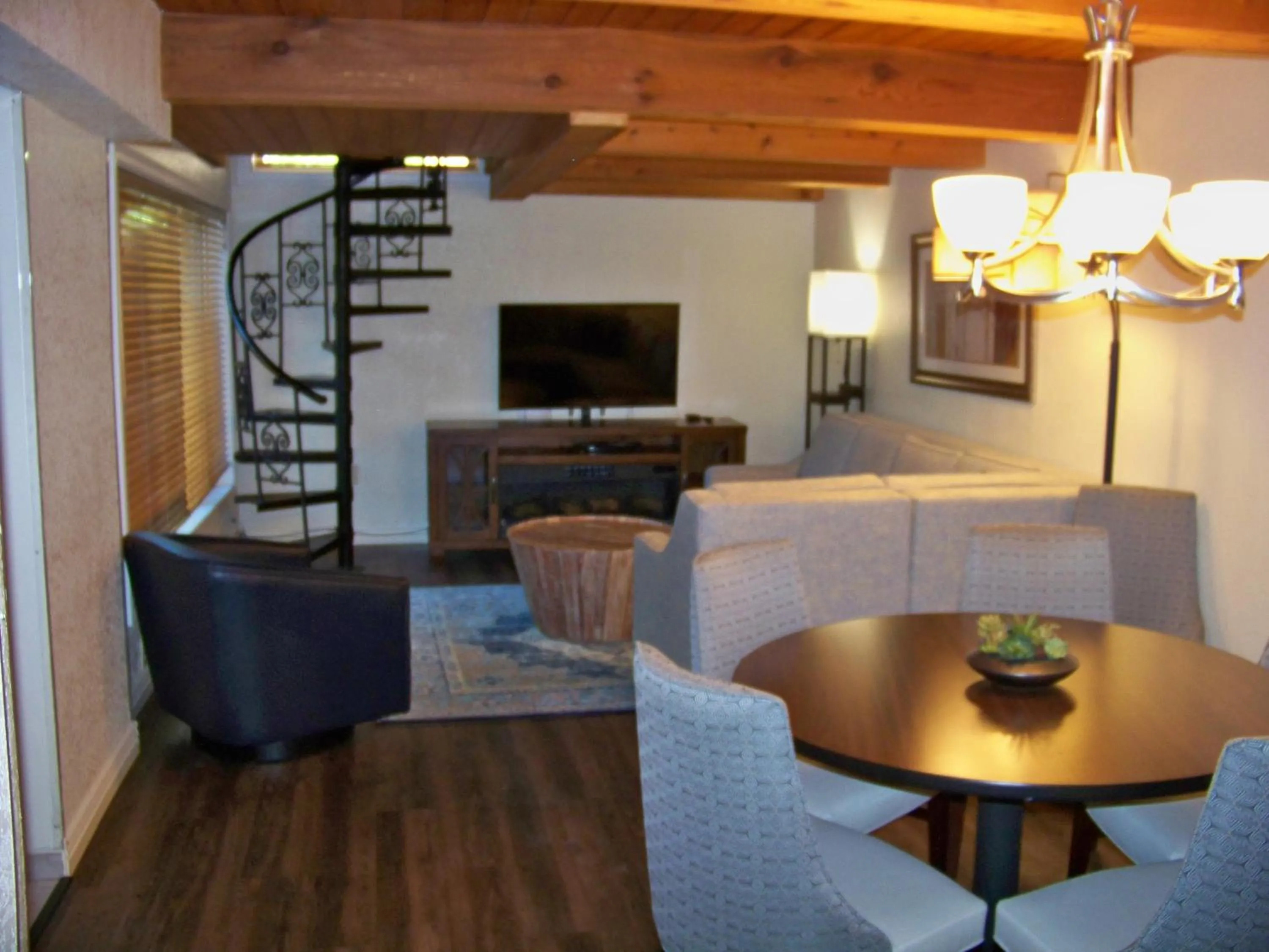 Living room in Sandstone Creek Club Condominiums