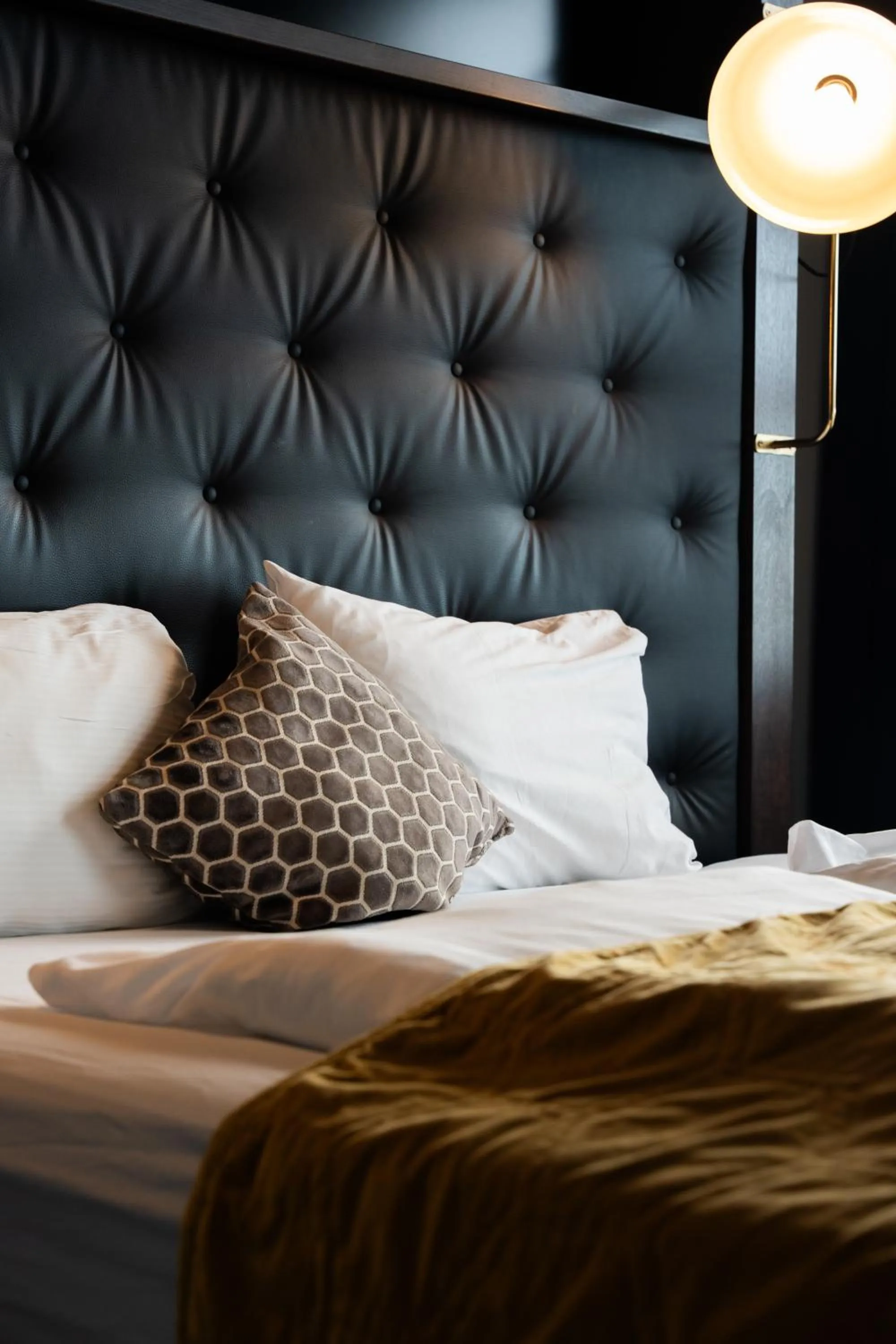 Bed in R13 - A Townhouse Hotel