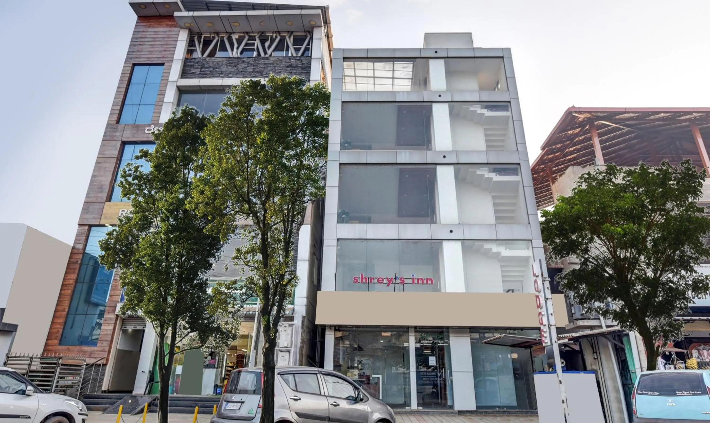 Property building in Itsy Hotels Shrey'S Inn Mallandur Road