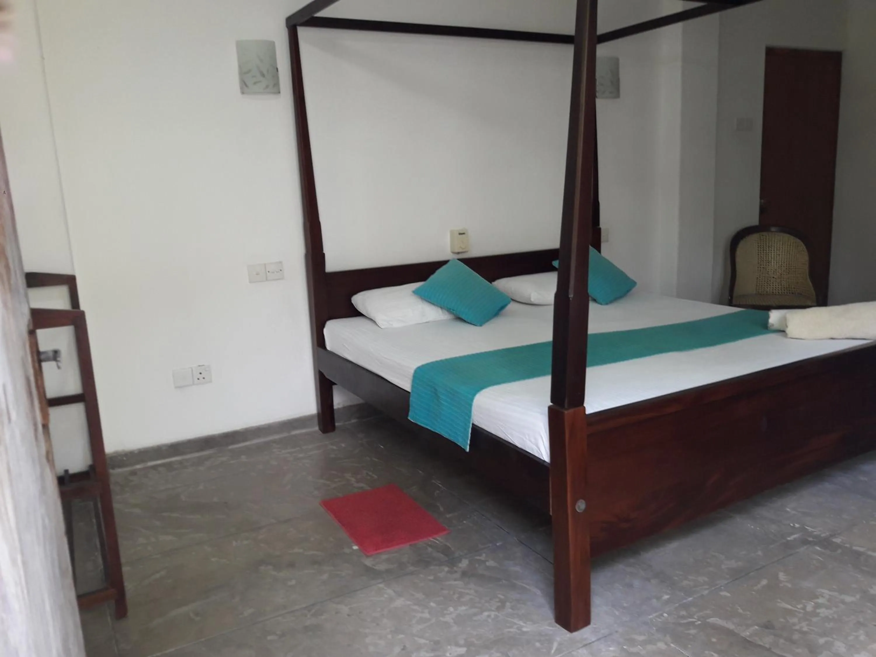 Bedroom, Bed in Sea Front Hikkaduwa