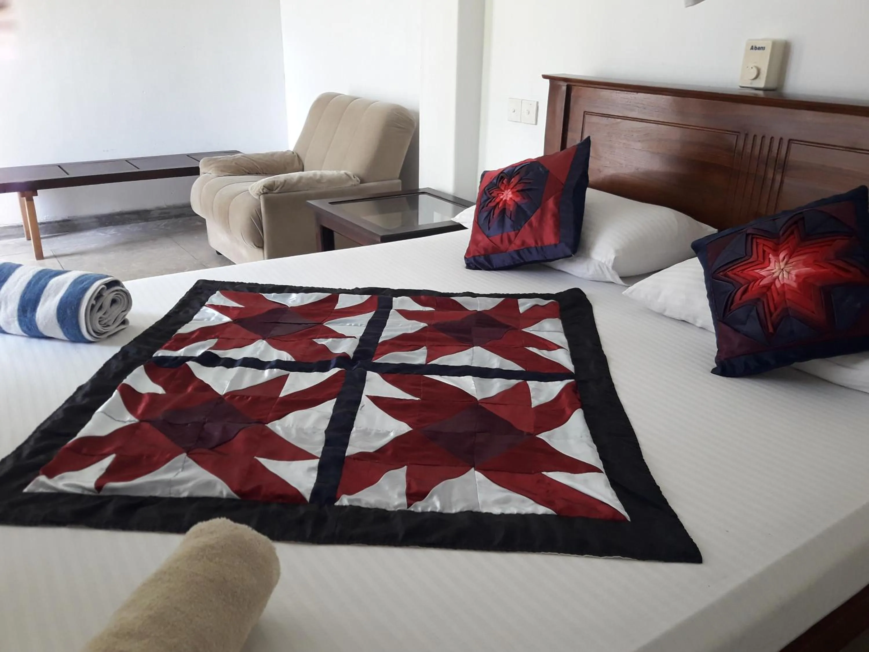 Photo of the whole room, Bed in Sea Front Hikkaduwa