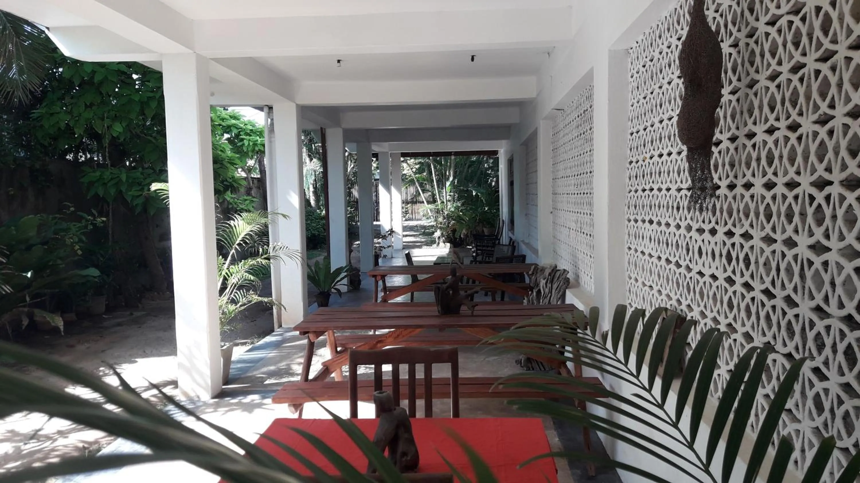 Restaurant/places to eat in Sea Front Hikkaduwa