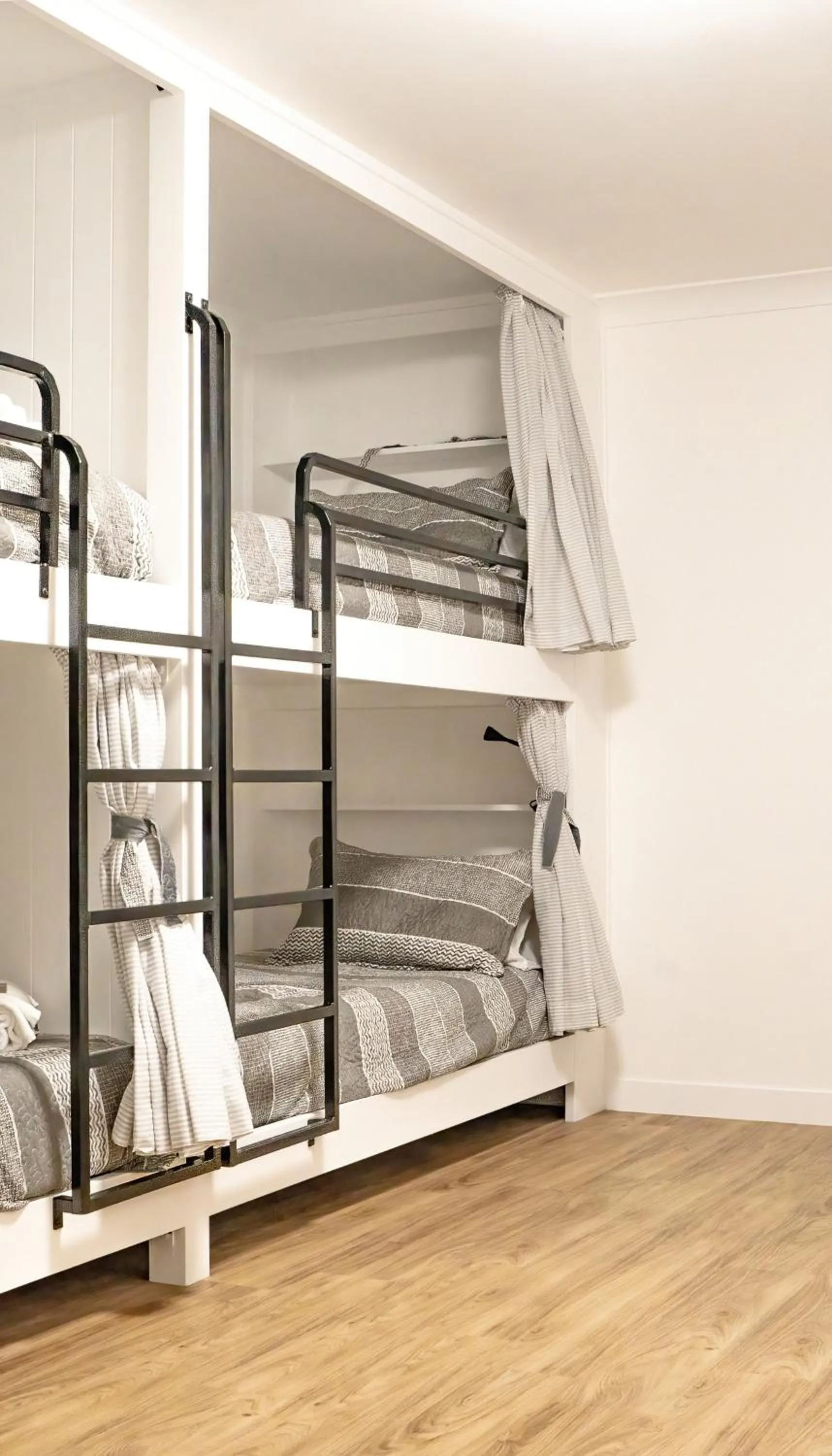 bunk bed, Bed in Sylvan Beach Resort