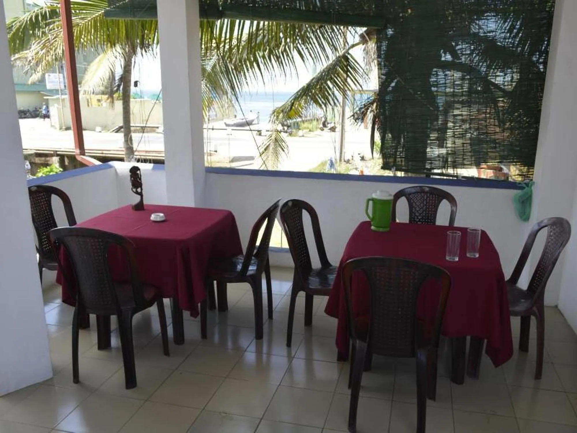 Restaurant/places to eat in The Finz