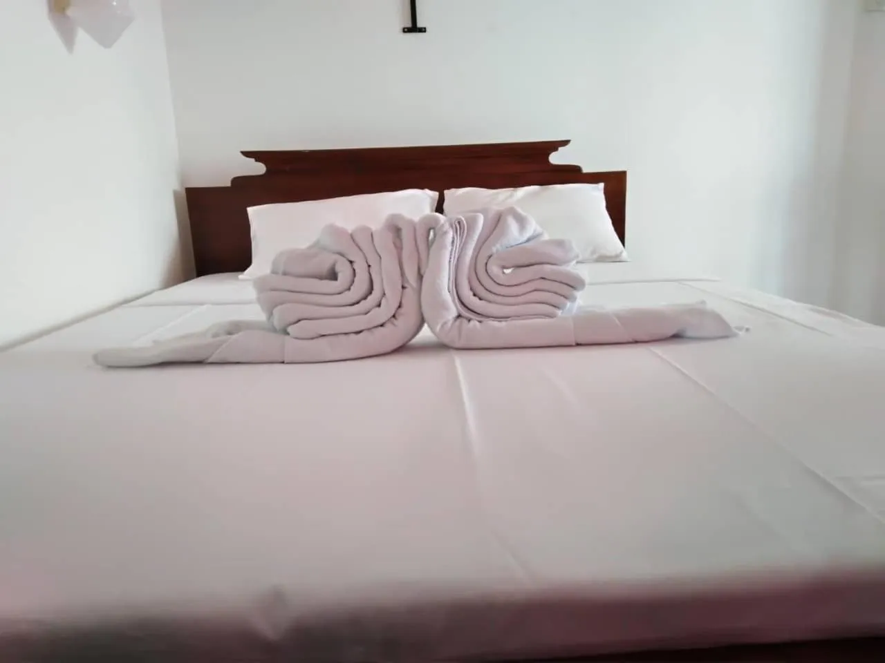 Bedroom, Bed in The Finz