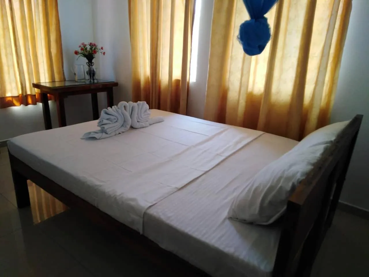 Bedroom, Bed in The Finz