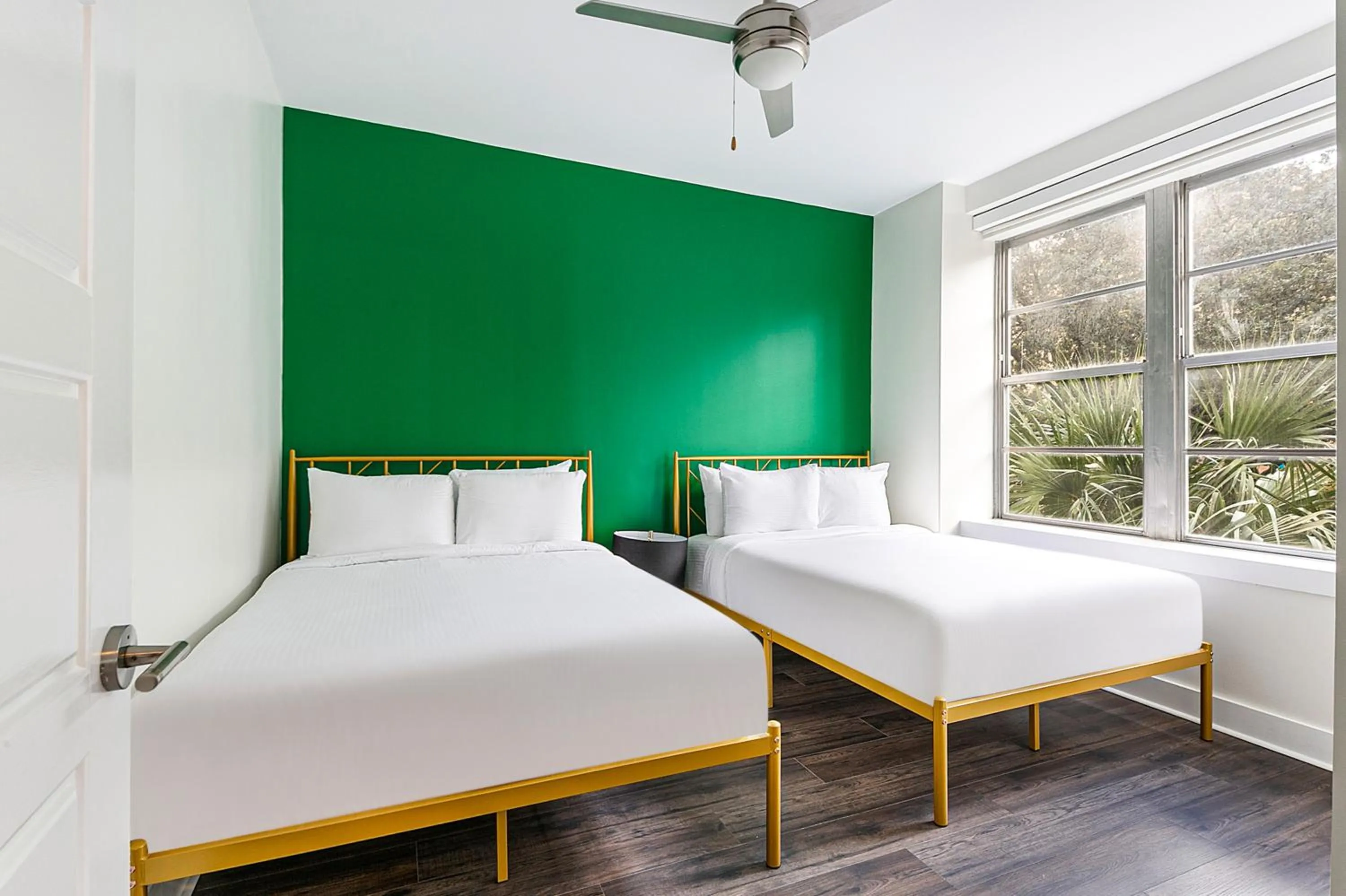 Bedroom, Bed in Modern & Fully Furnished Apartments in the Heart of the City