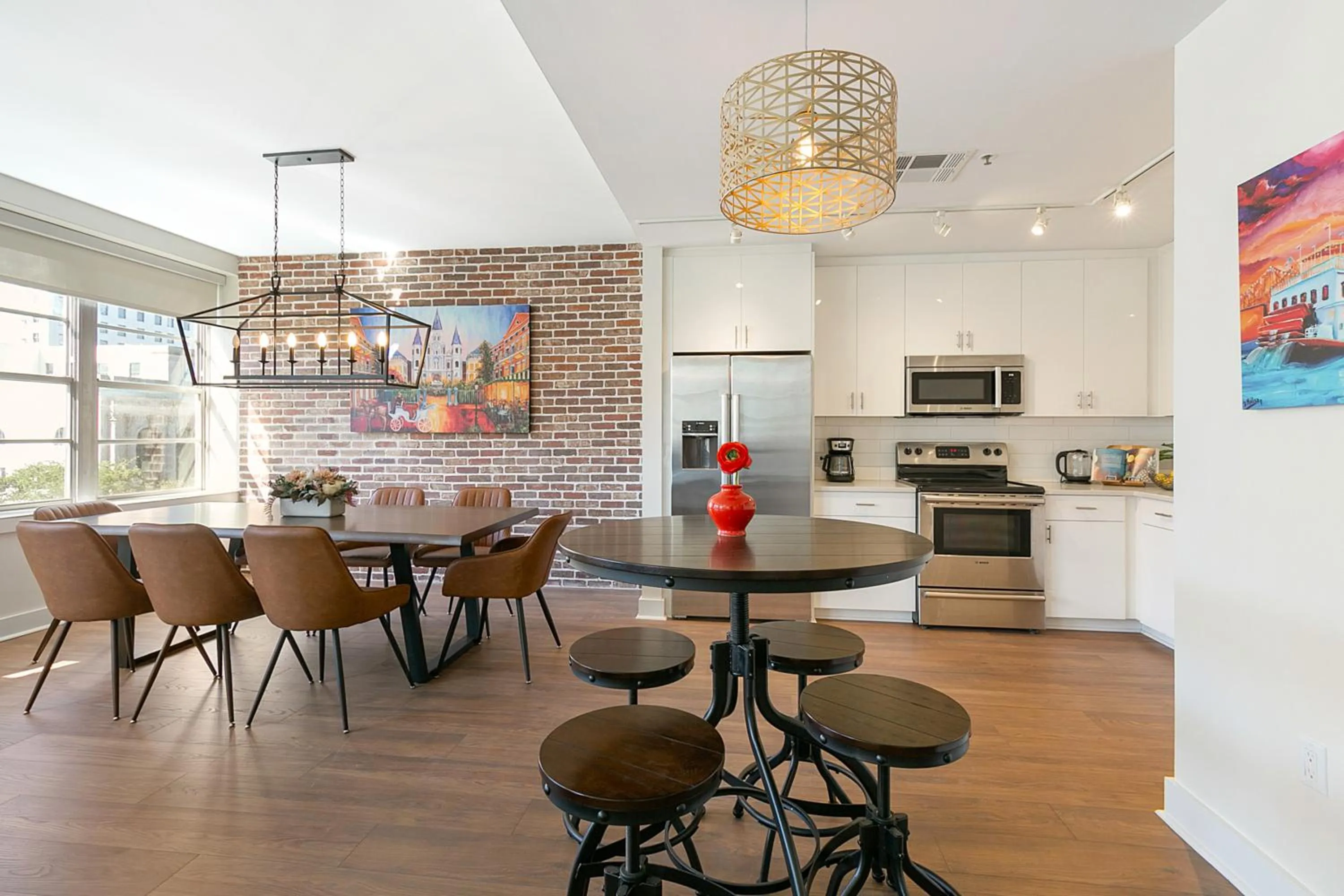 Kitchen or kitchenette in Modern & Fully Furnished Apartments in the Heart of the City