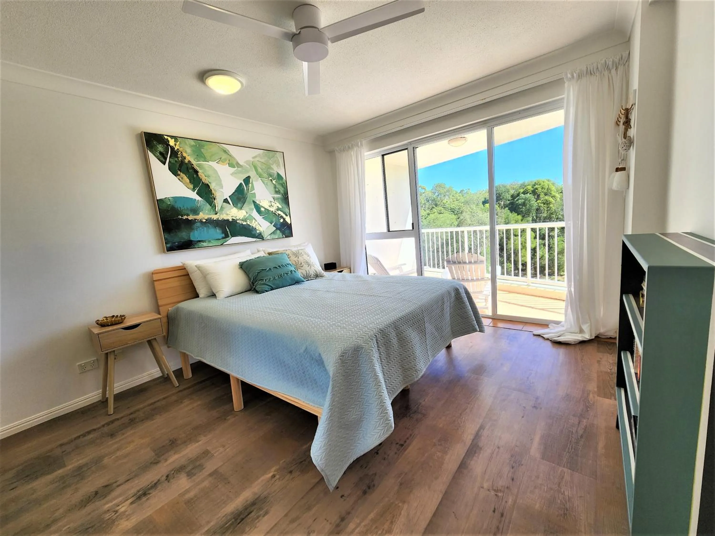 Bed in Fairways Golf & Beach Retreat Bribie Island