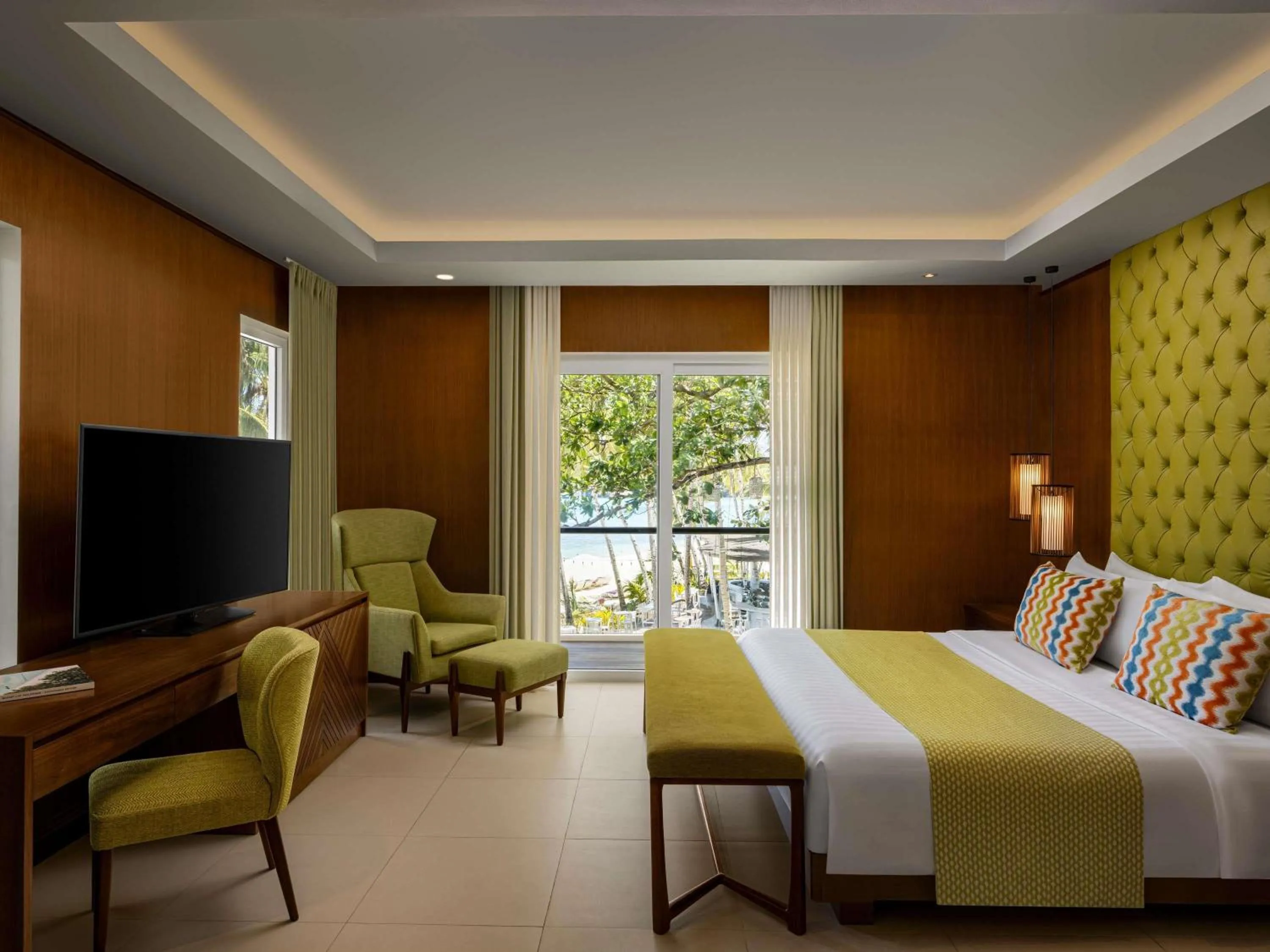Bedroom, Bed in Movenpick Resort & Spa Boracay