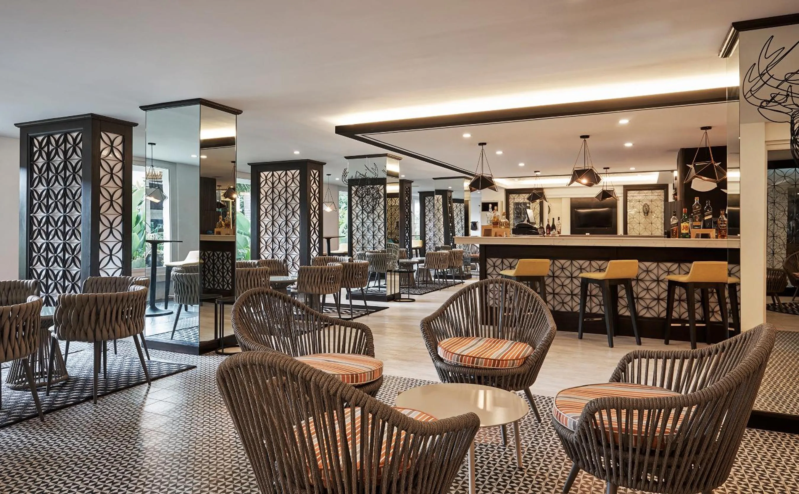 Restaurant/places to eat in Movenpick Resort & Spa Boracay