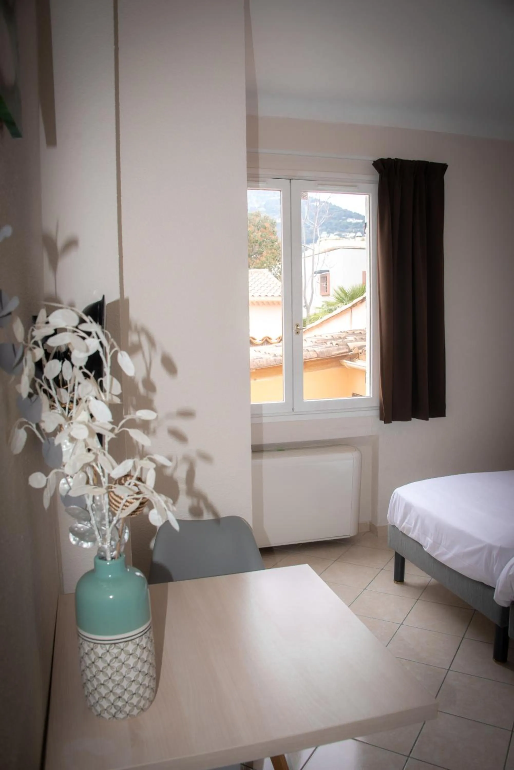 Bed in Hotel et Appartements Reine D'Azur