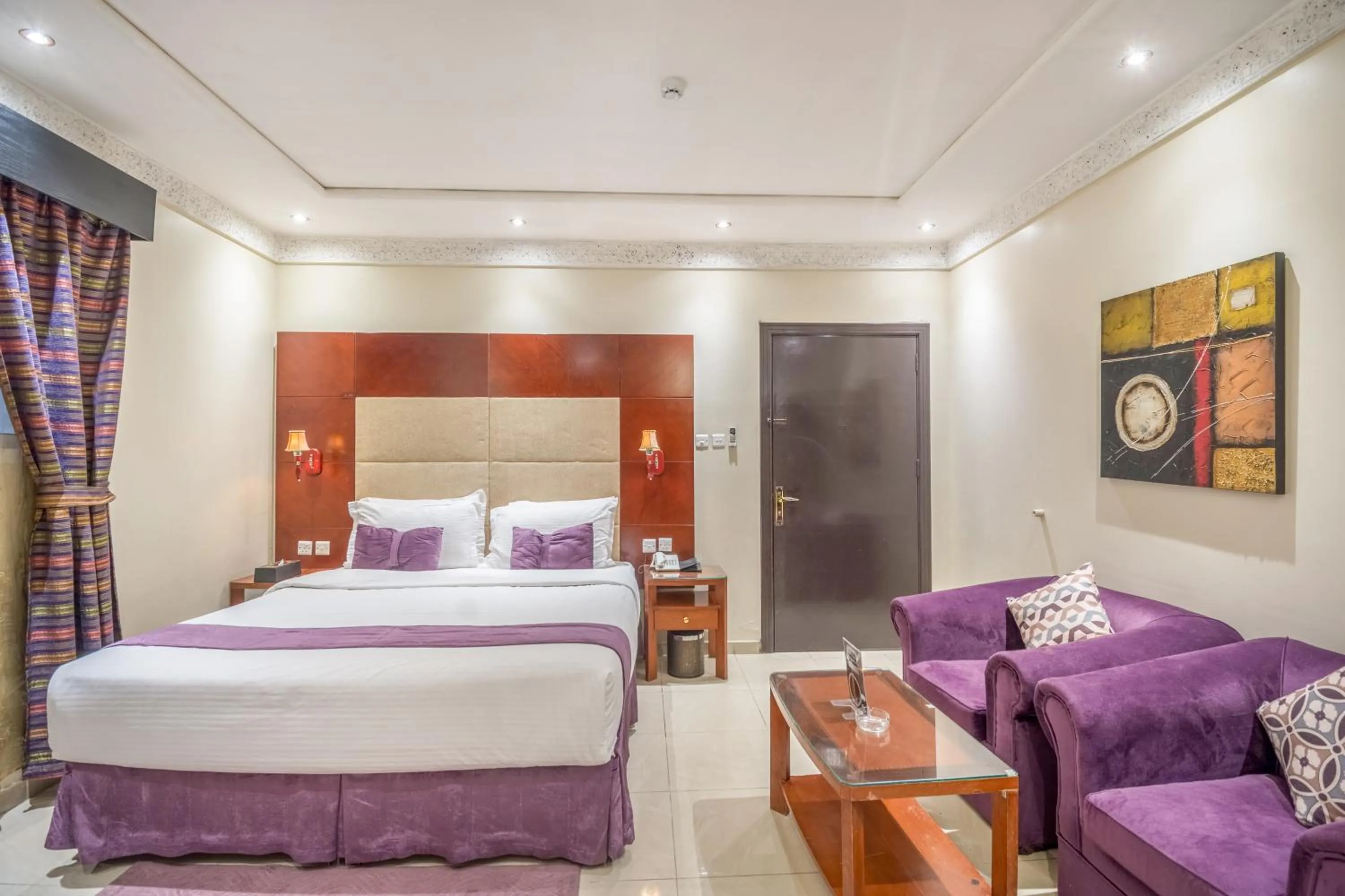 Bed in Dar NEYAARA SERVICED APARTMENTS