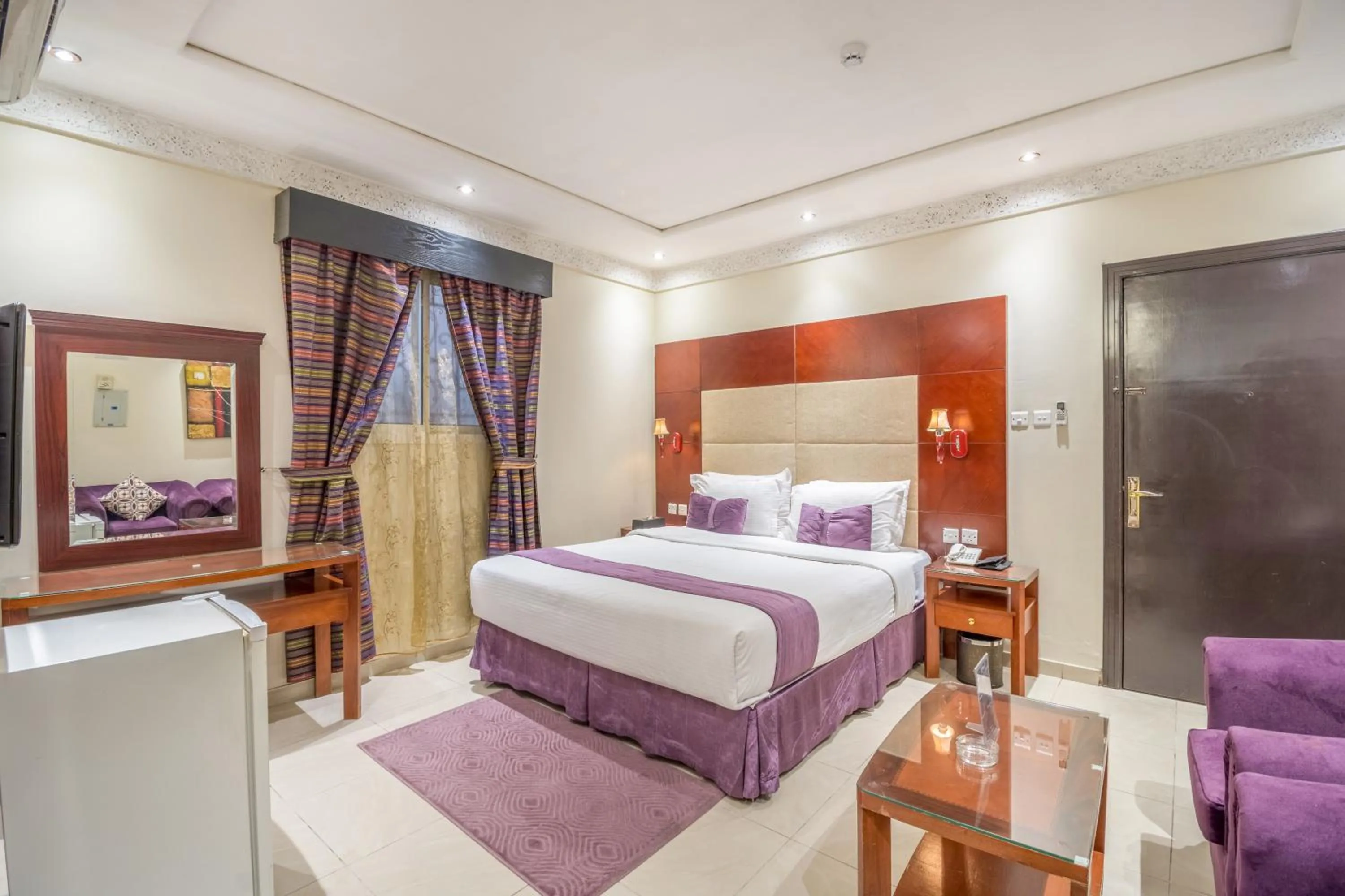 Bed in Dar NEYAARA SERVICED APARTMENTS