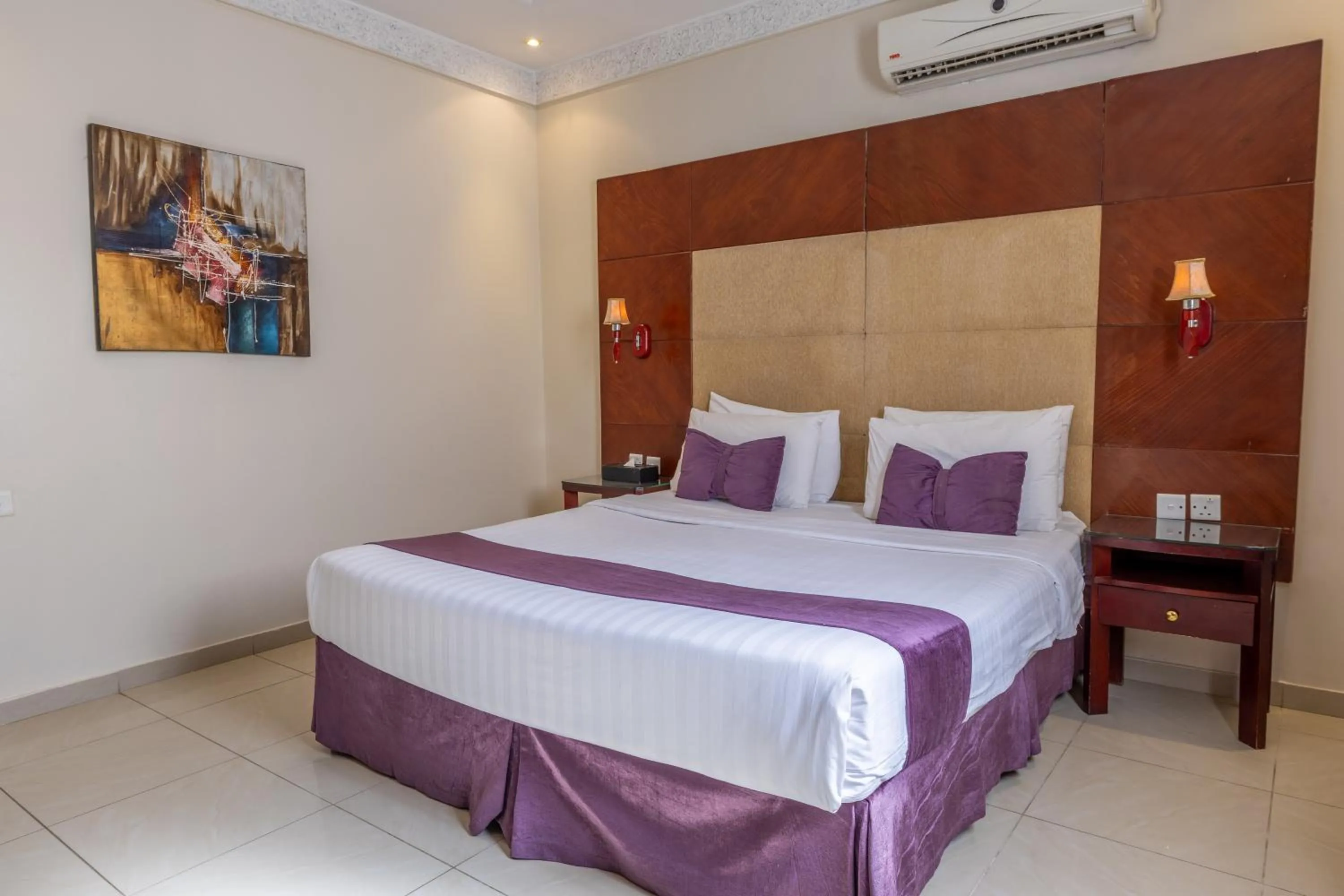 Bed in Dar NEYAARA SERVICED APARTMENTS