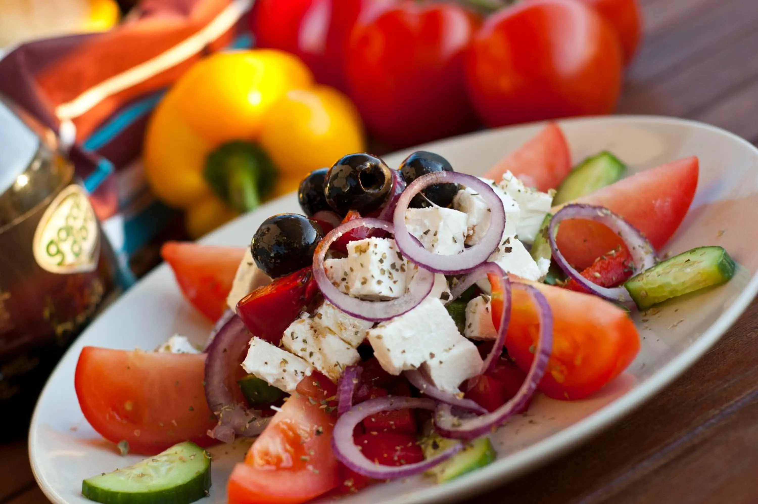 Meals in Hillside Studios & Apartments