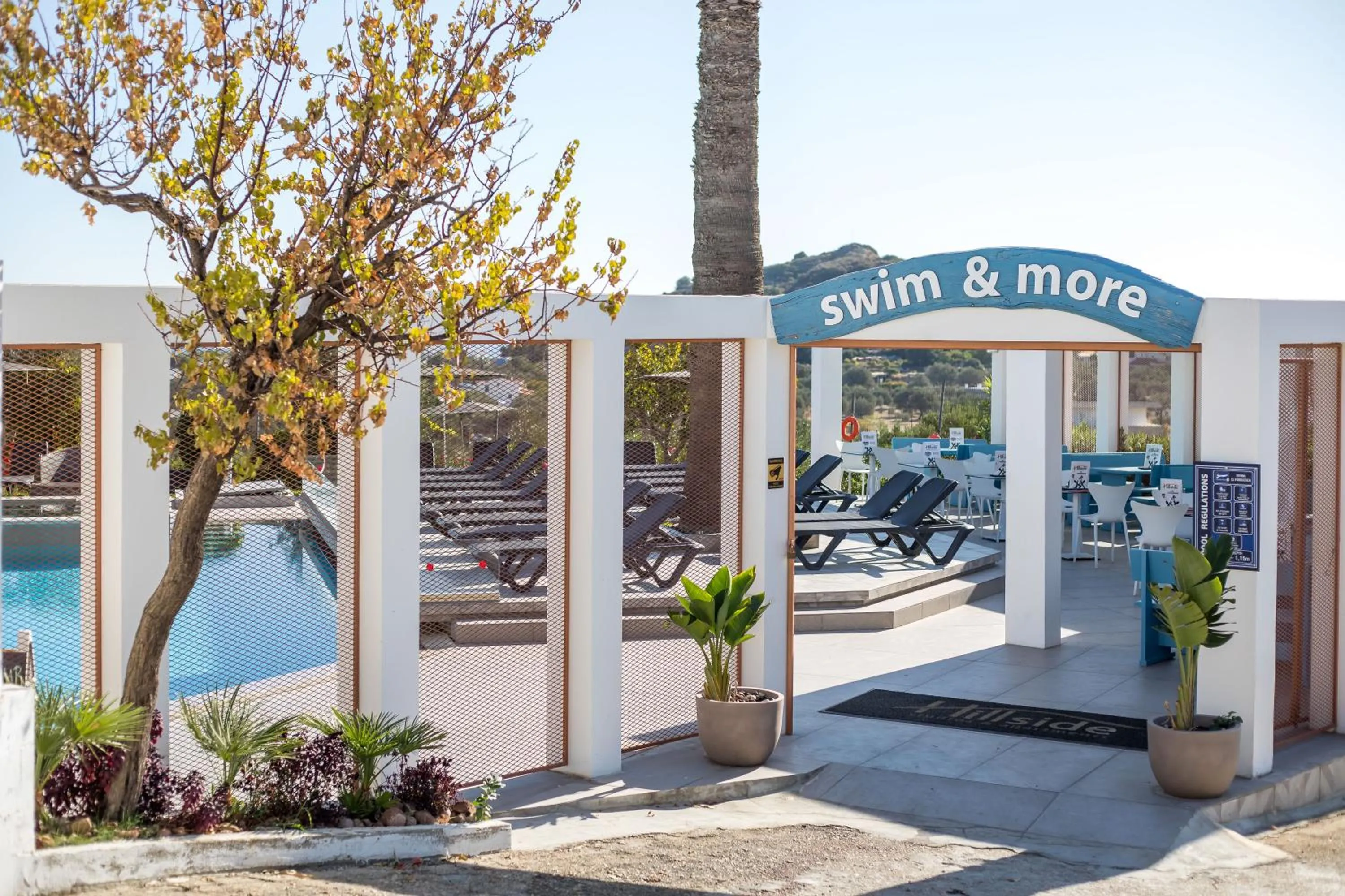 Property building in Hillside Studios & Apartments