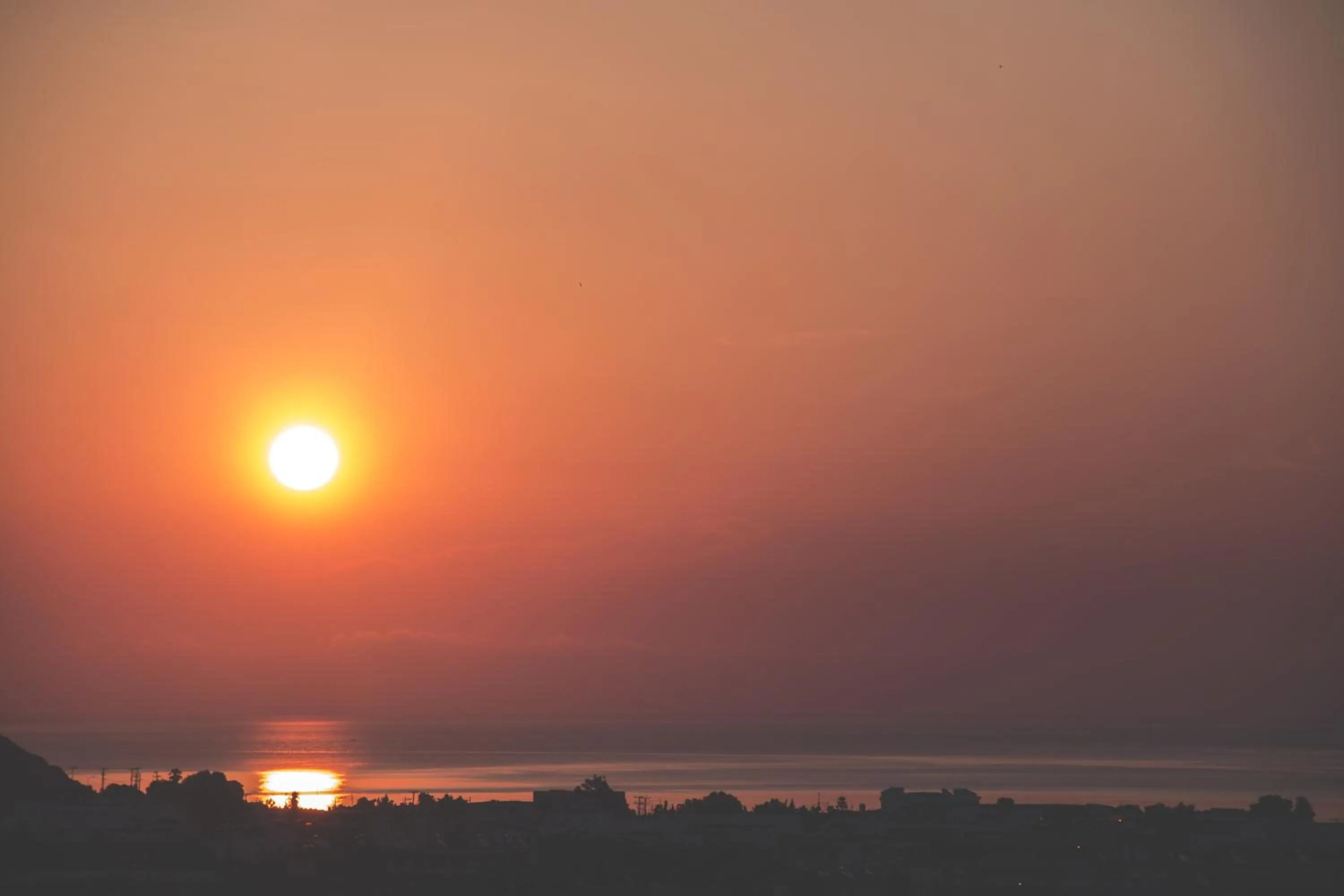 Sunrise in Hillside Studios & Apartments