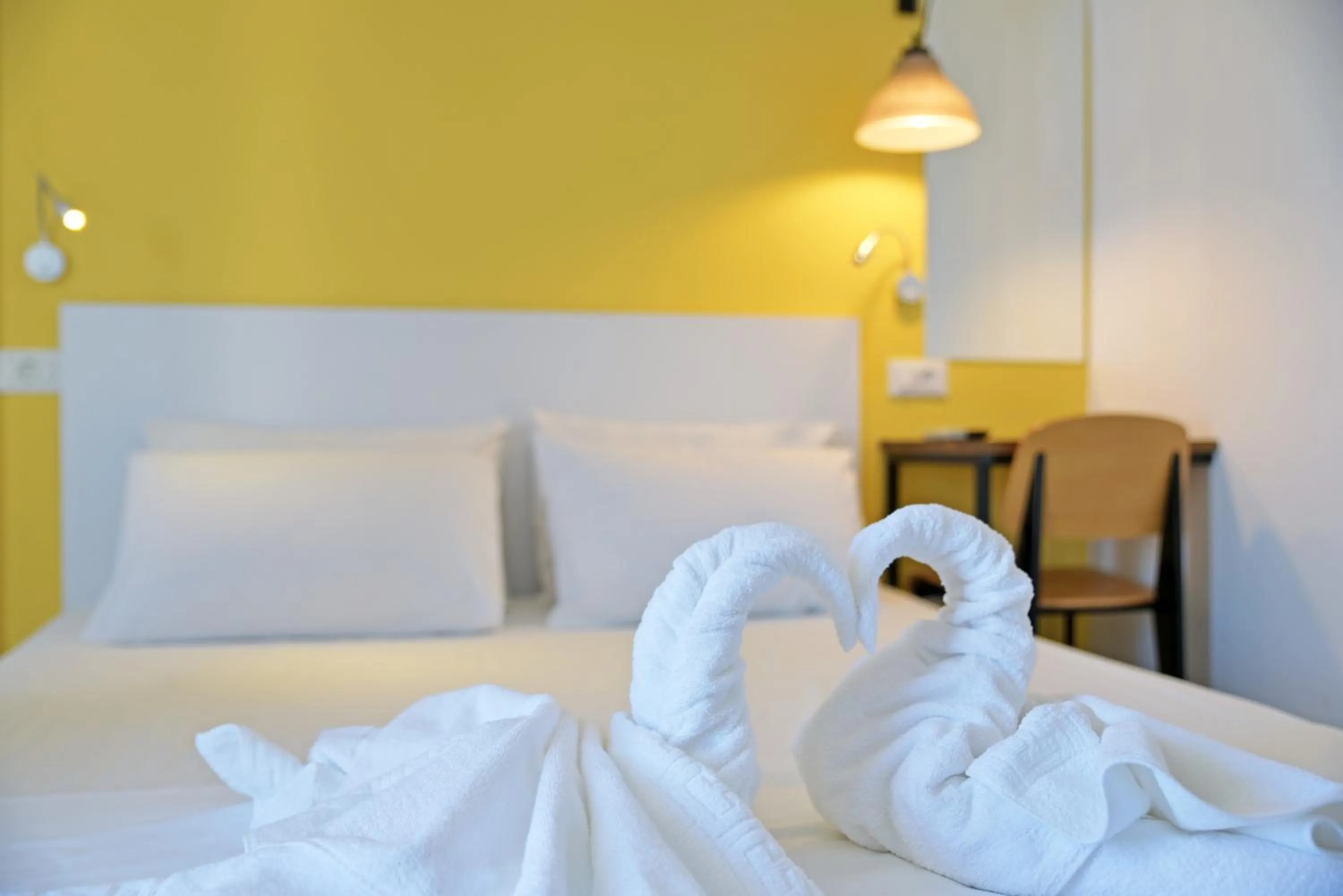 Bedroom, Bed in Hillside Studios & Apartments