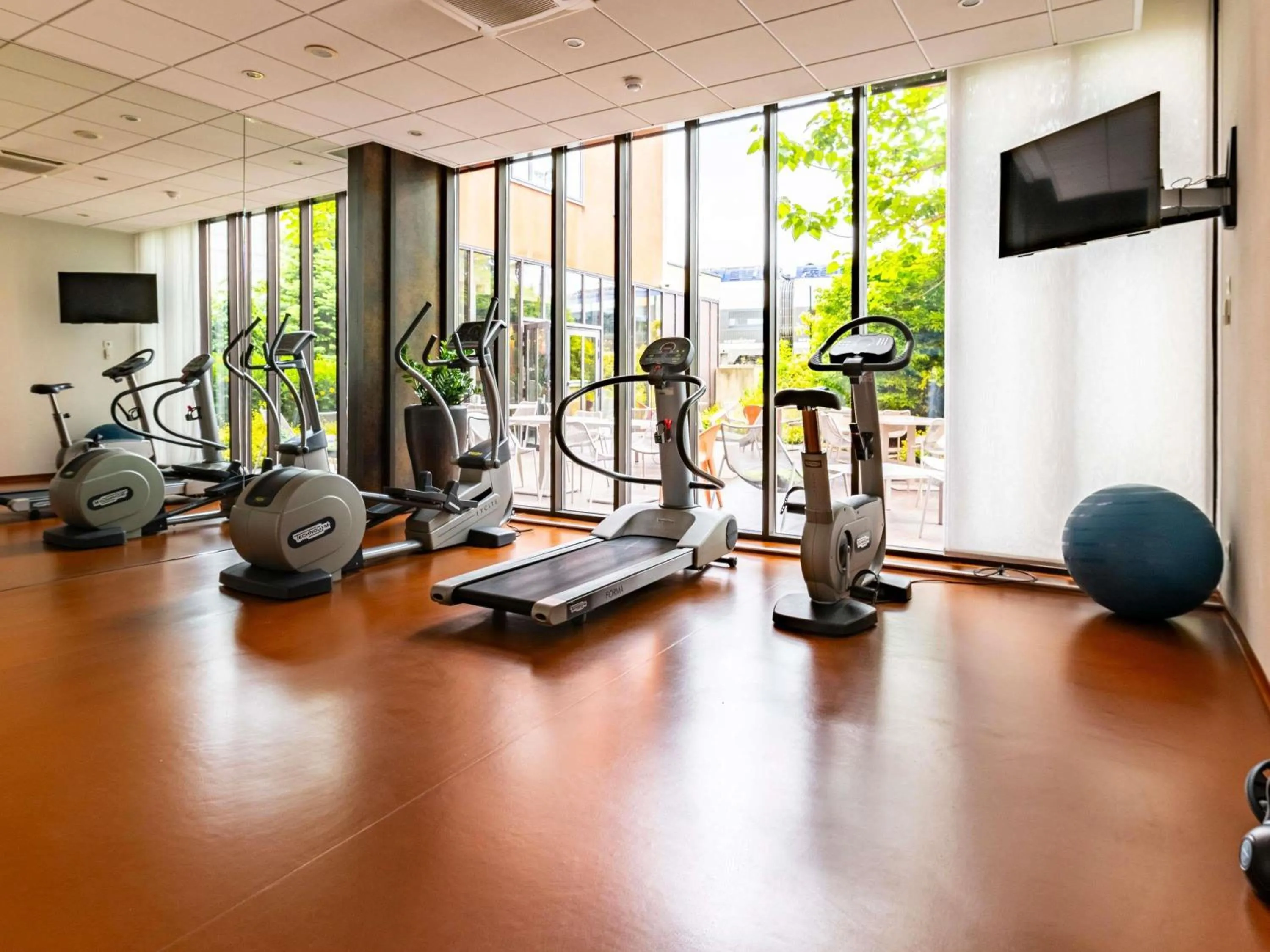 Fitness centre/facilities in Novotel Suites Reims Centre