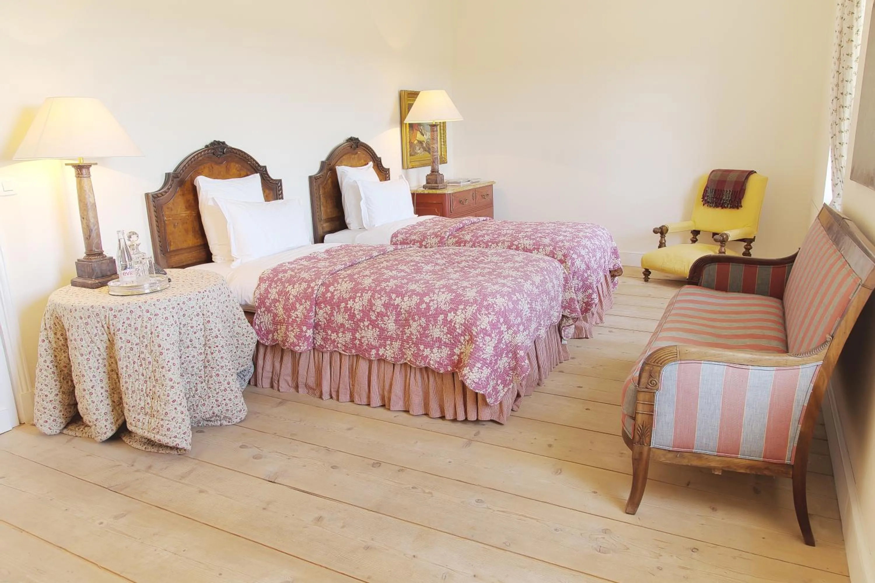 Twin Room in Château du Tertre
