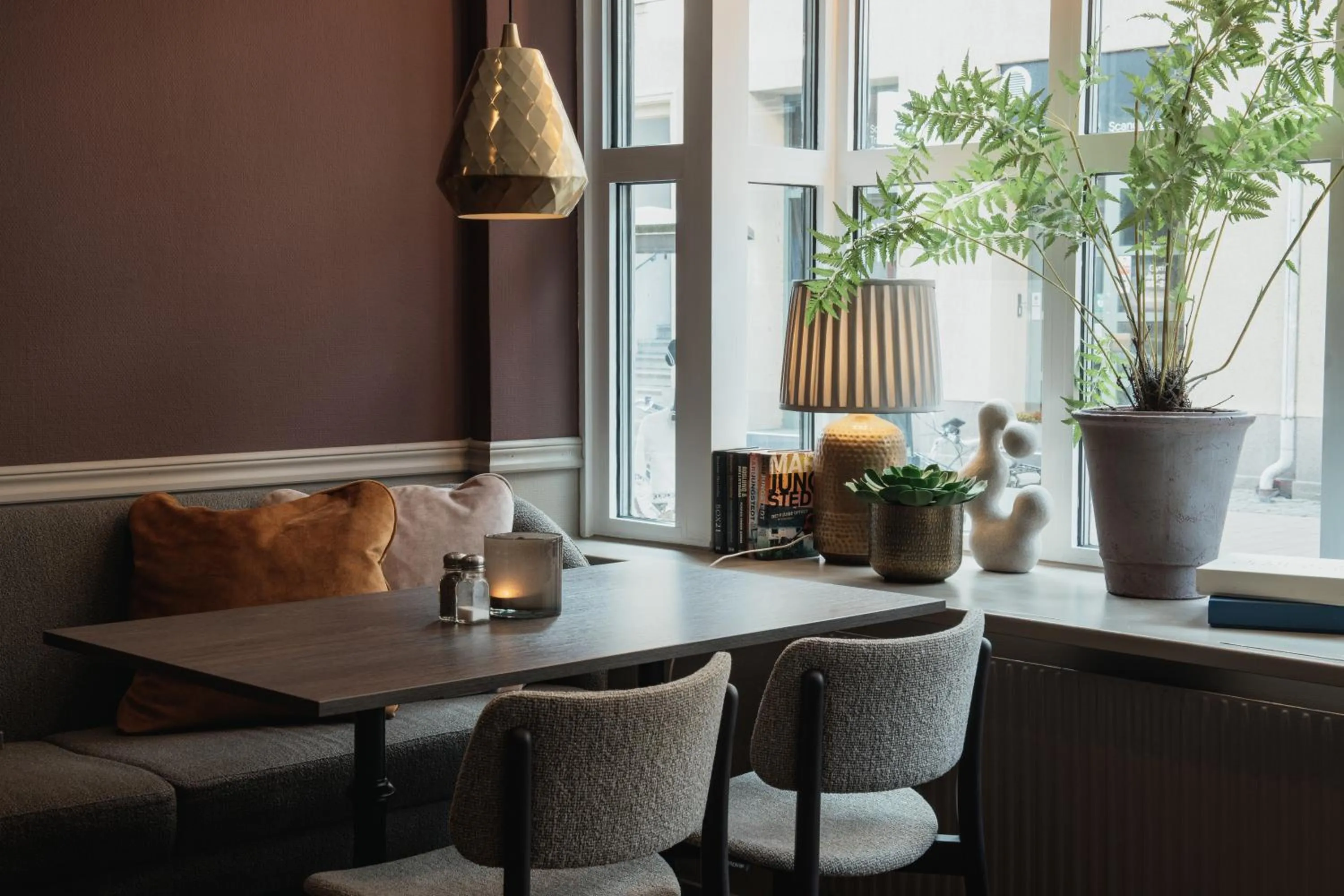 Restaurant/places to eat in Home Hotel Cardinal