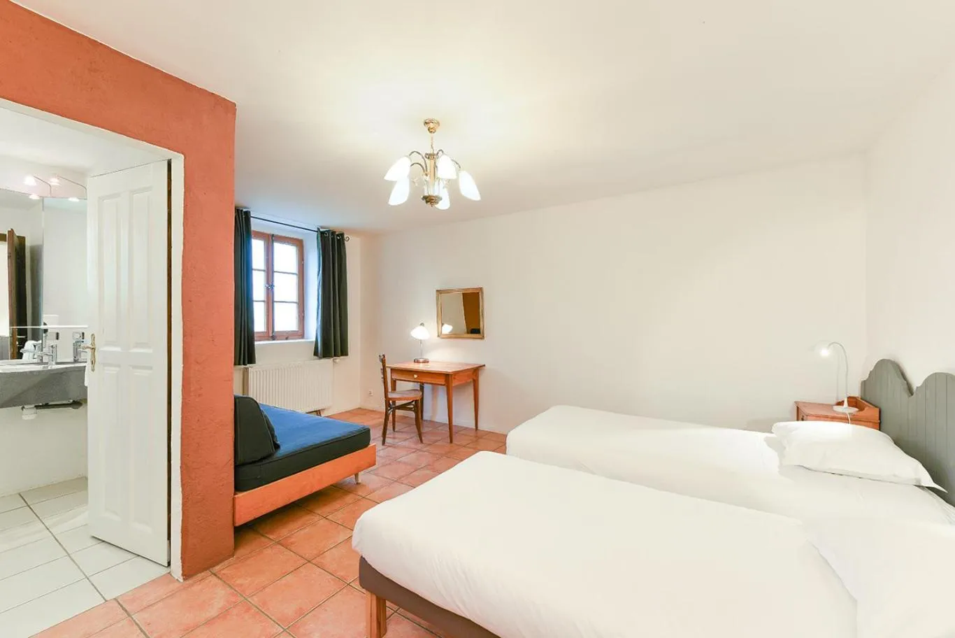 Bed in Auberge La Plaine