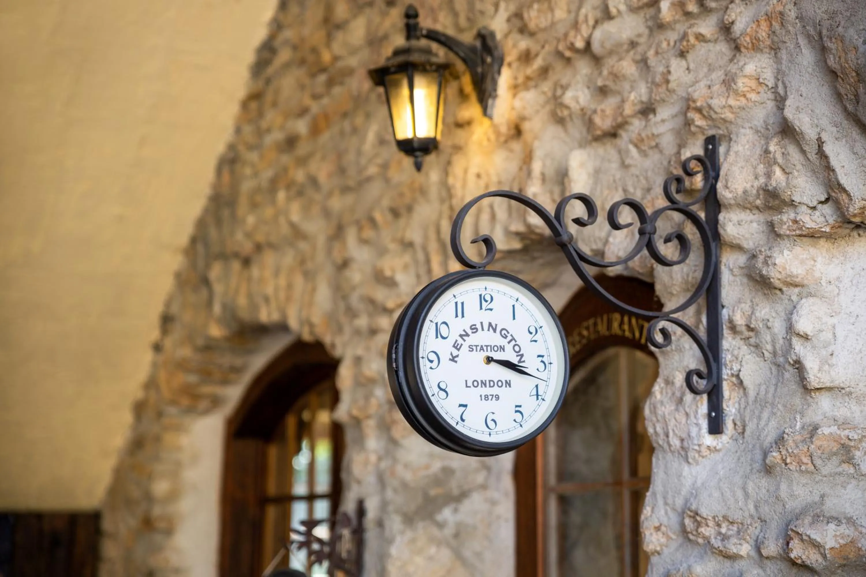 Decorative detail in Auberge La Plaine