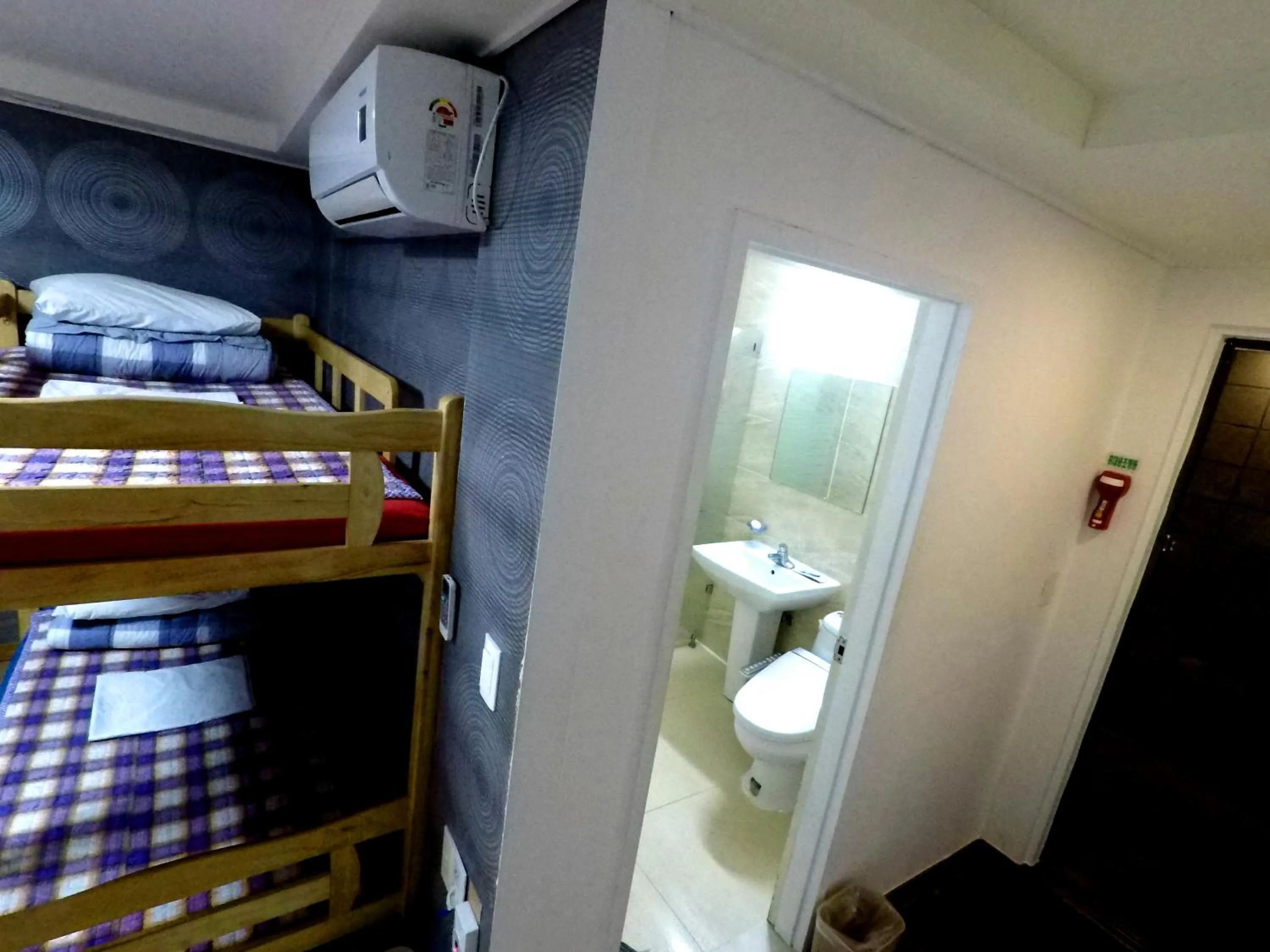 bunk bed, Bed in Busan Popcorn Hostel