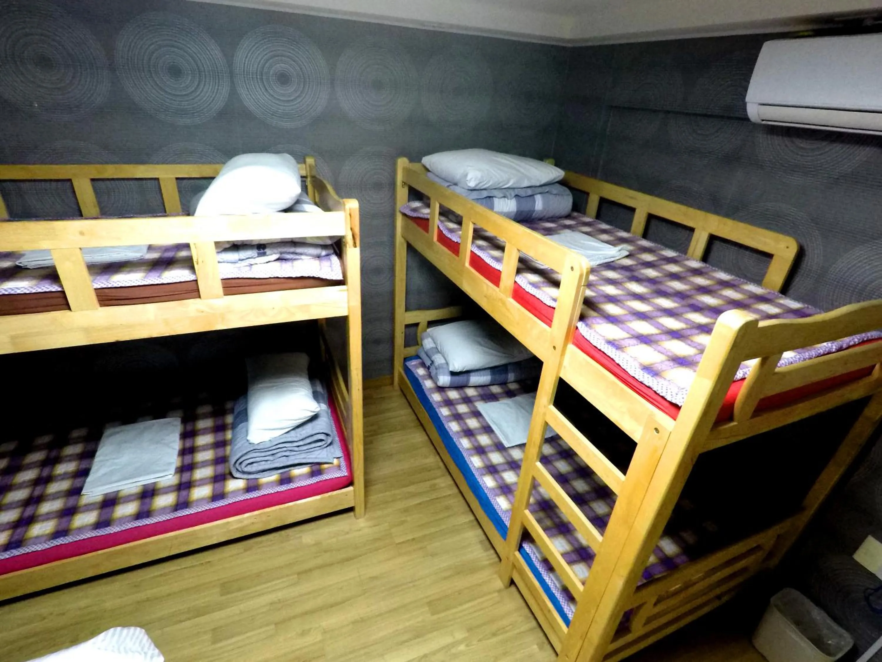 bunk bed, Bed in Busan Popcorn Hostel