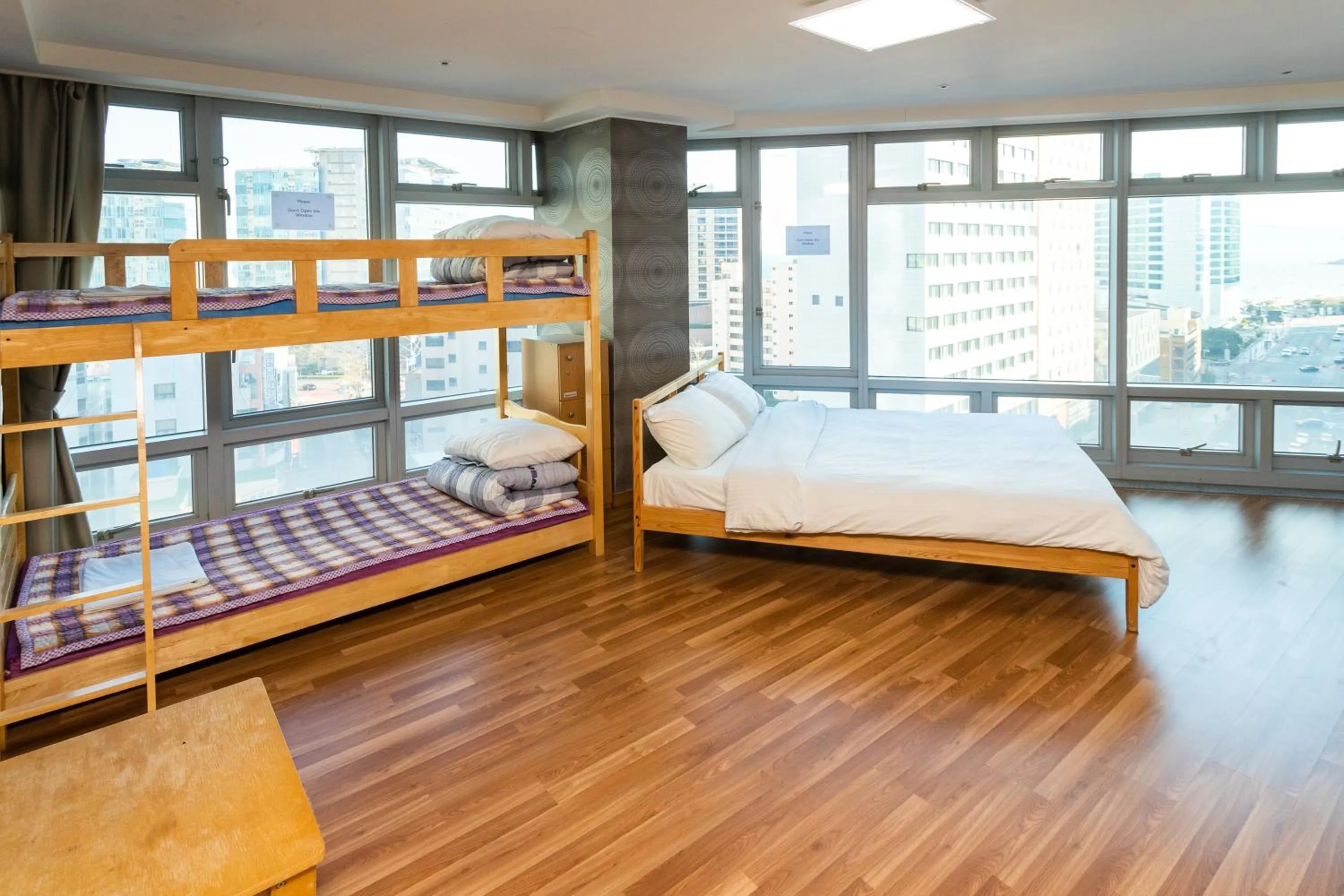 Bedroom, Bed in Busan Popcorn Hostel