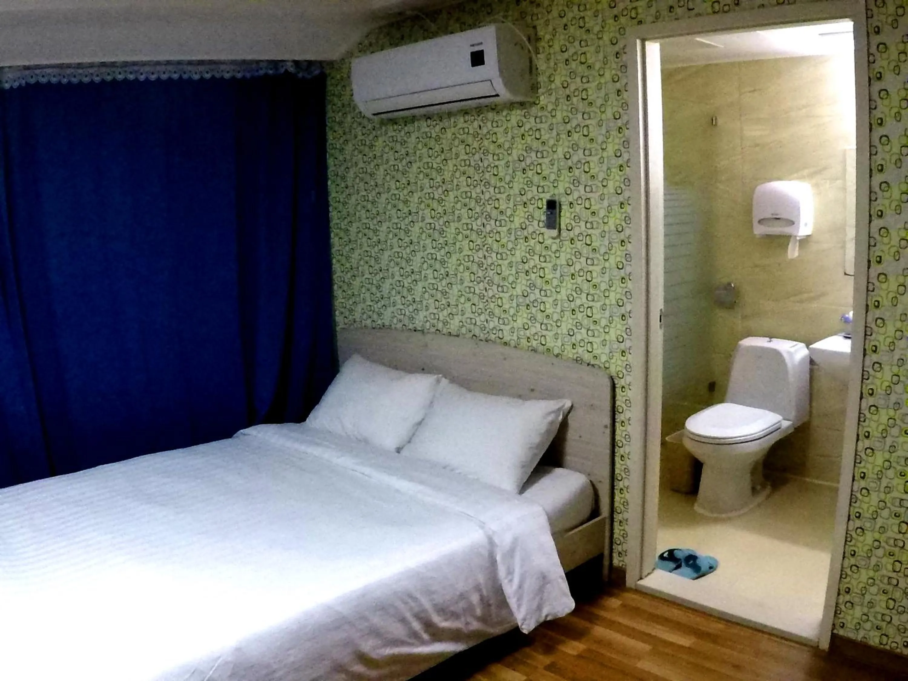 Bed in Busan Popcorn Hostel