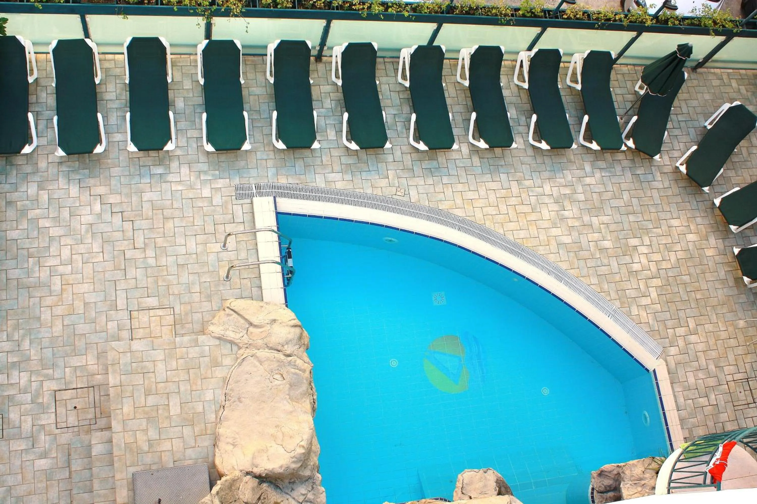 Swimming pool in Residence Le Vele