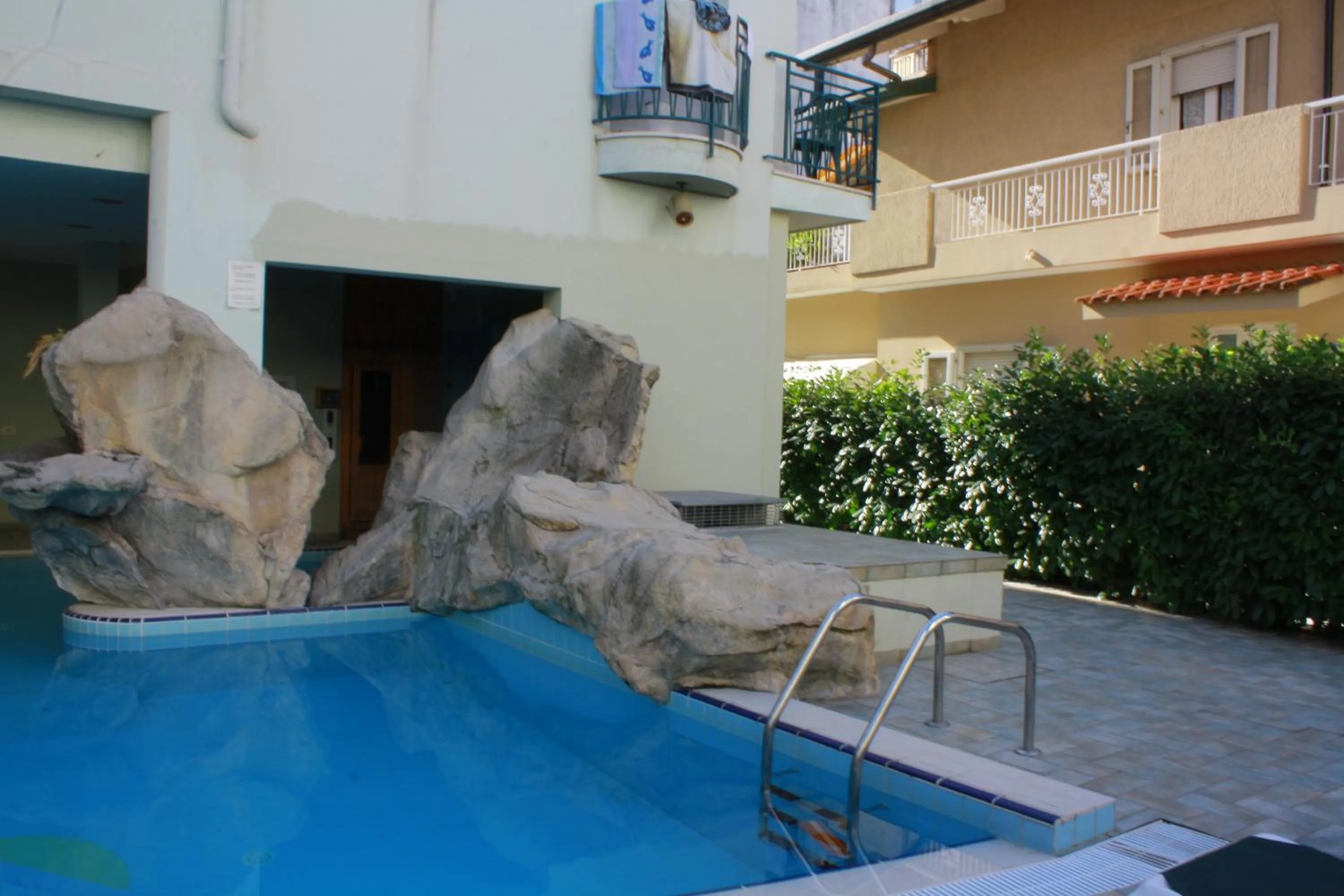 Swimming pool in Residence Le Vele