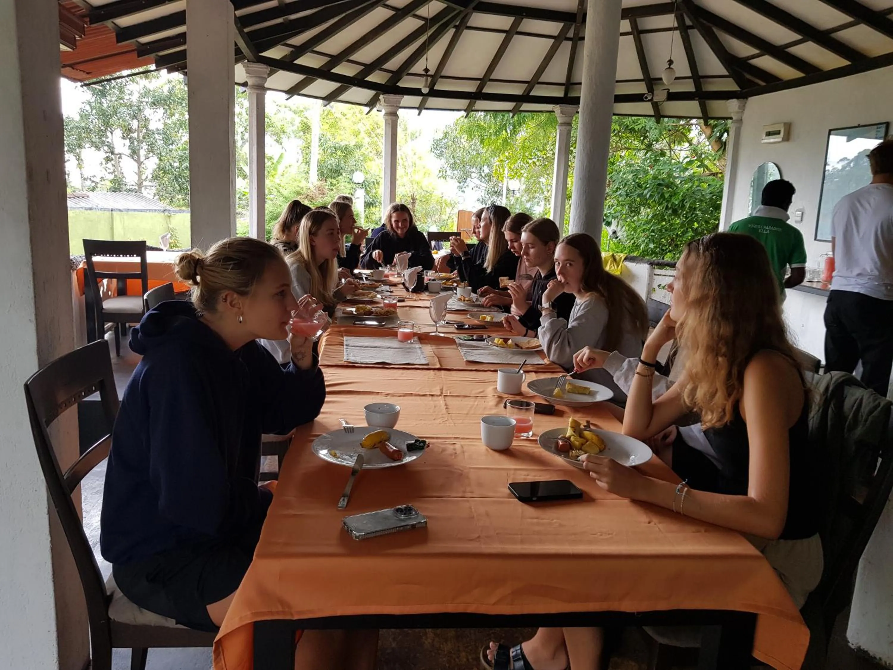 Restaurant/places to eat in Ella Forest Paradise Hotel