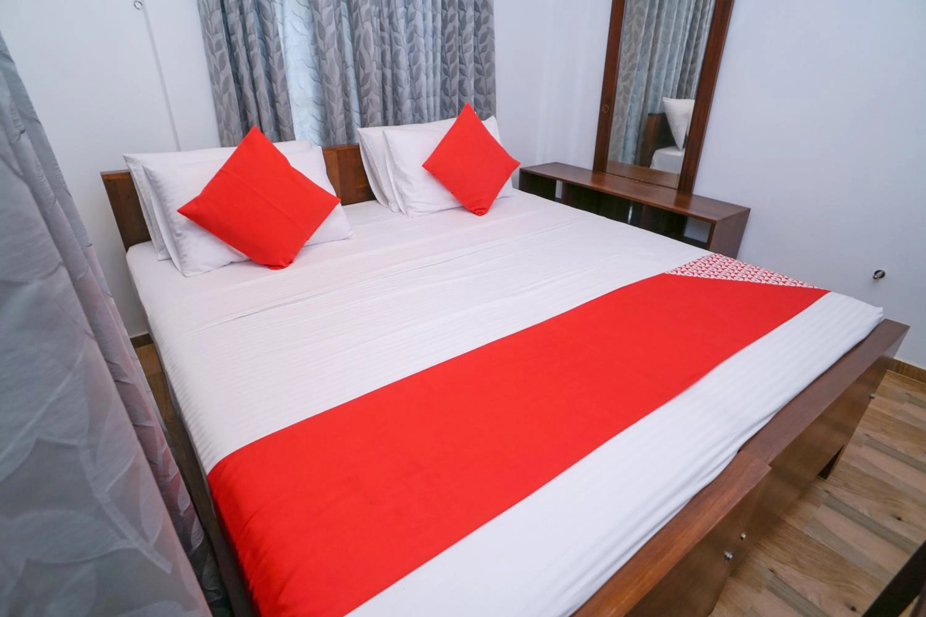 Bed in Surf Sea Breeze Apartments