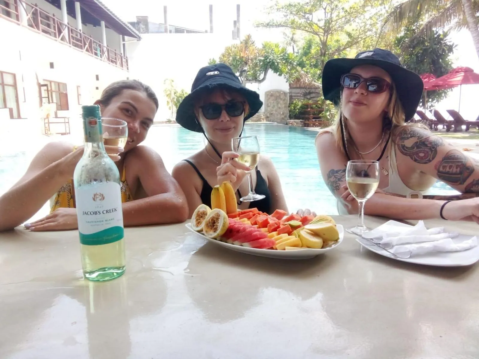 Swimming pool in Surf Sea Breeze Apartments